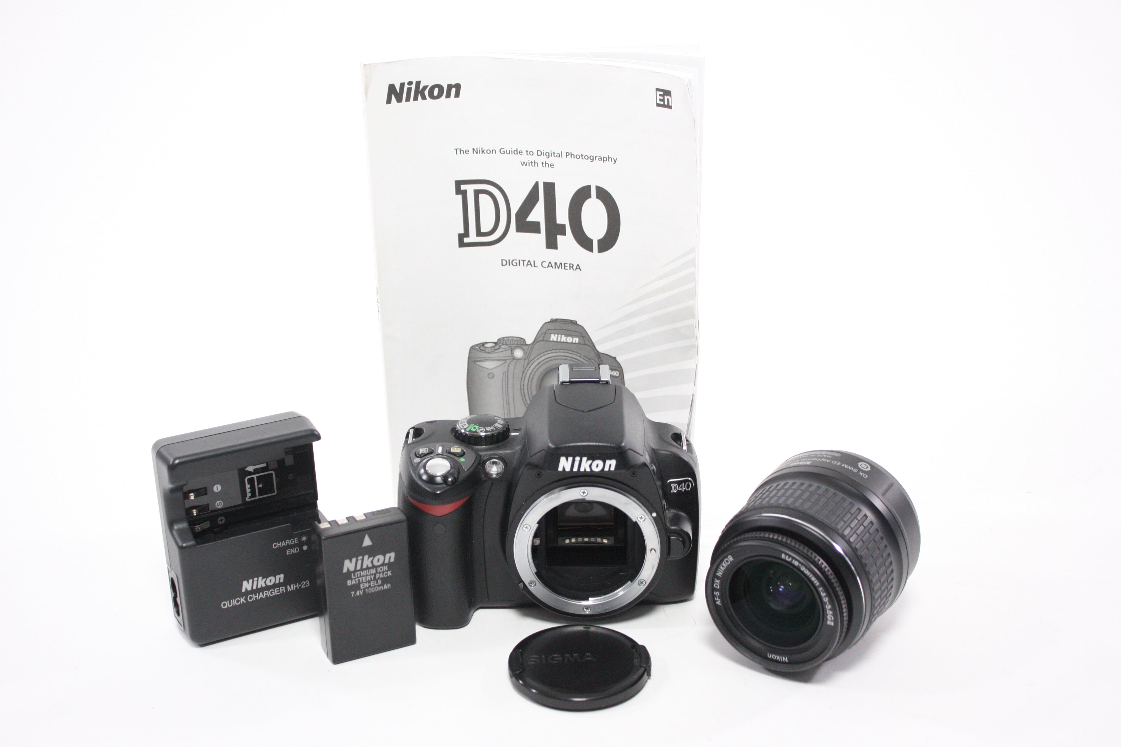 Nikon D40 DSLR Camera with Nikon 18-55mm f/3.5-5.6G II DX Nikkor AF-S Lens with Shutter Count 3,108