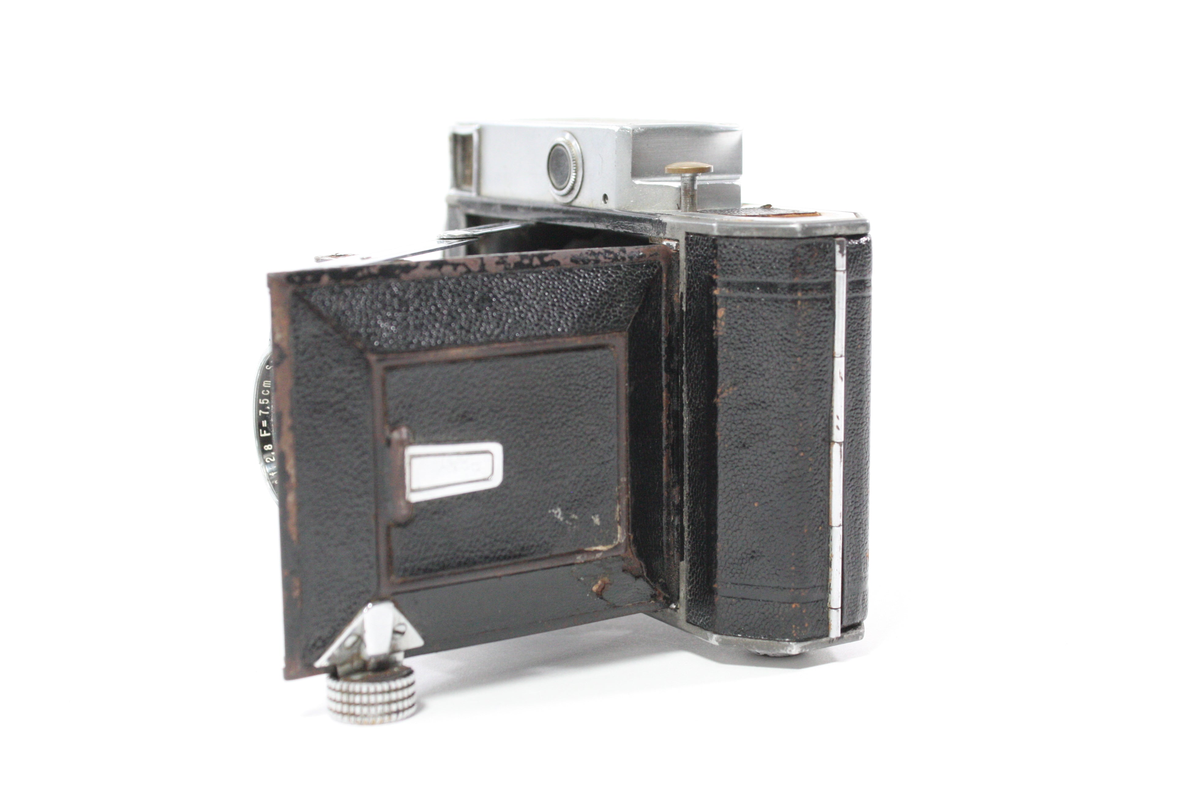 Welta Weltur Folding Camera with Schneider-Kreuznach 7.5cm f/2.8 Xenar Lens