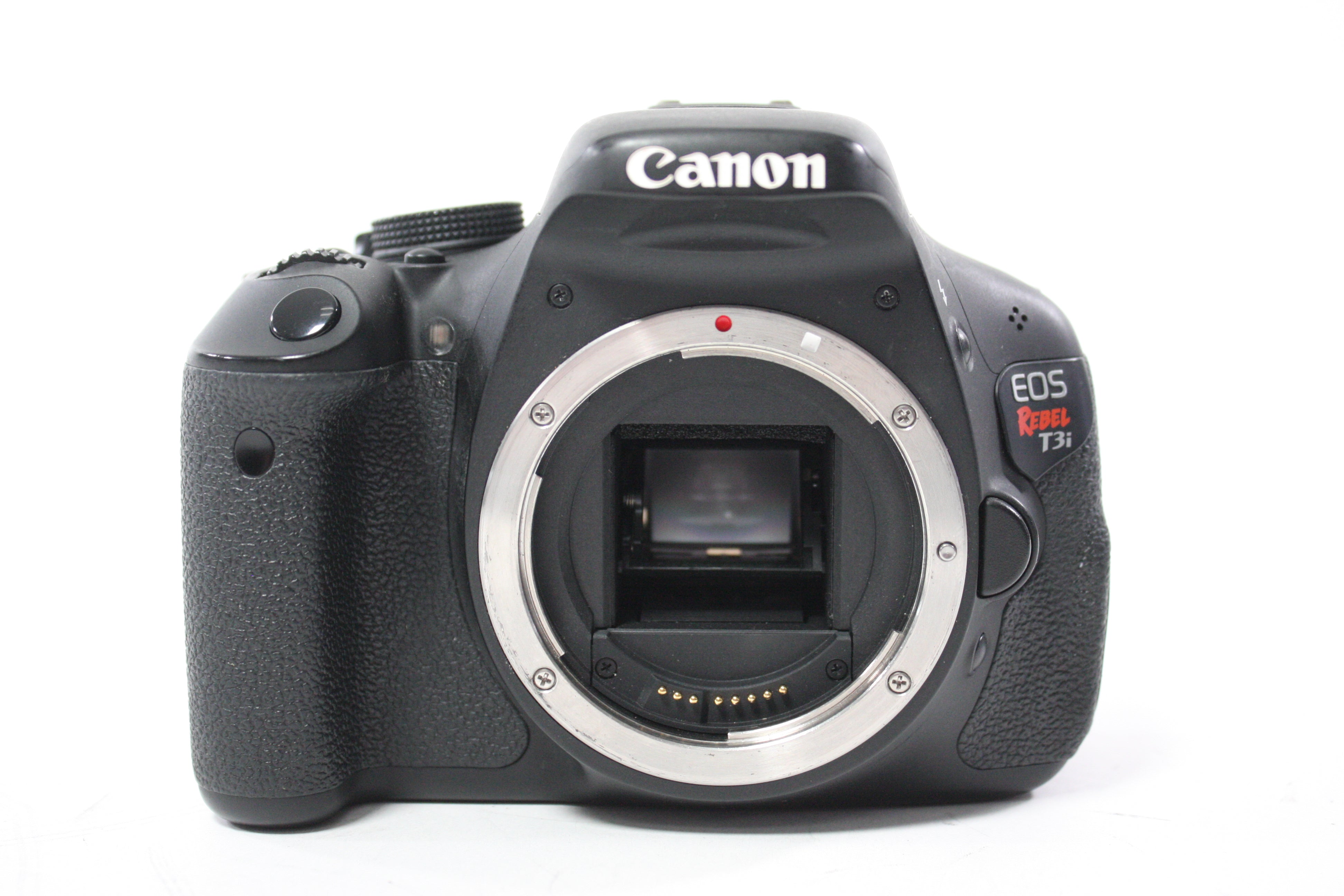 Canon EOS Rebel T3i DSLR Camera with 18-55mm f/3.5-5.6 EF-S IS II Lens with Shutter Count 8,778 (Please Read)
