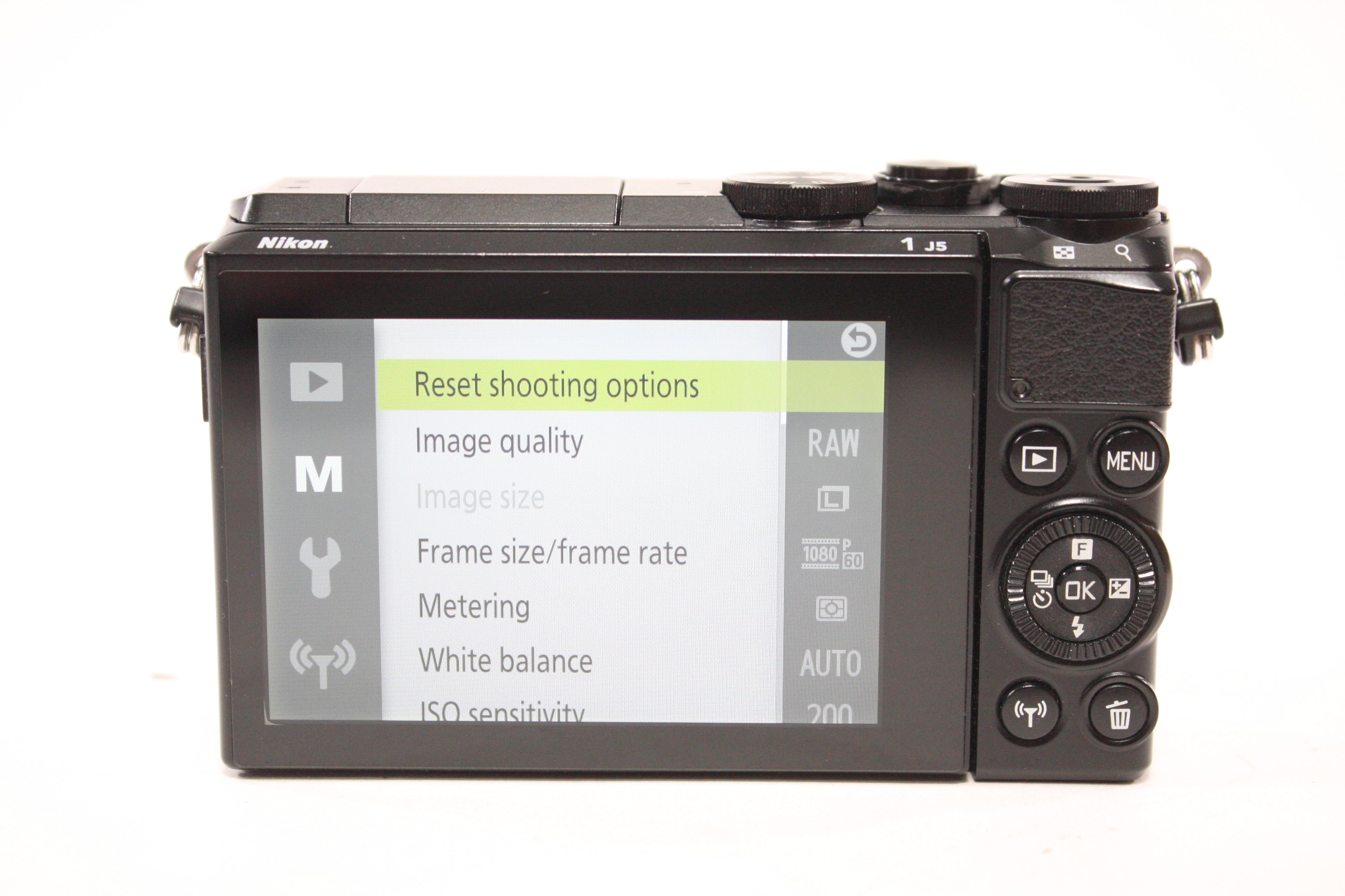 Nikon 1 J5 Digital Mirrorless Camera with 10-30mm f/3.5-5.6 VR Lens with Shutter Count 29,213