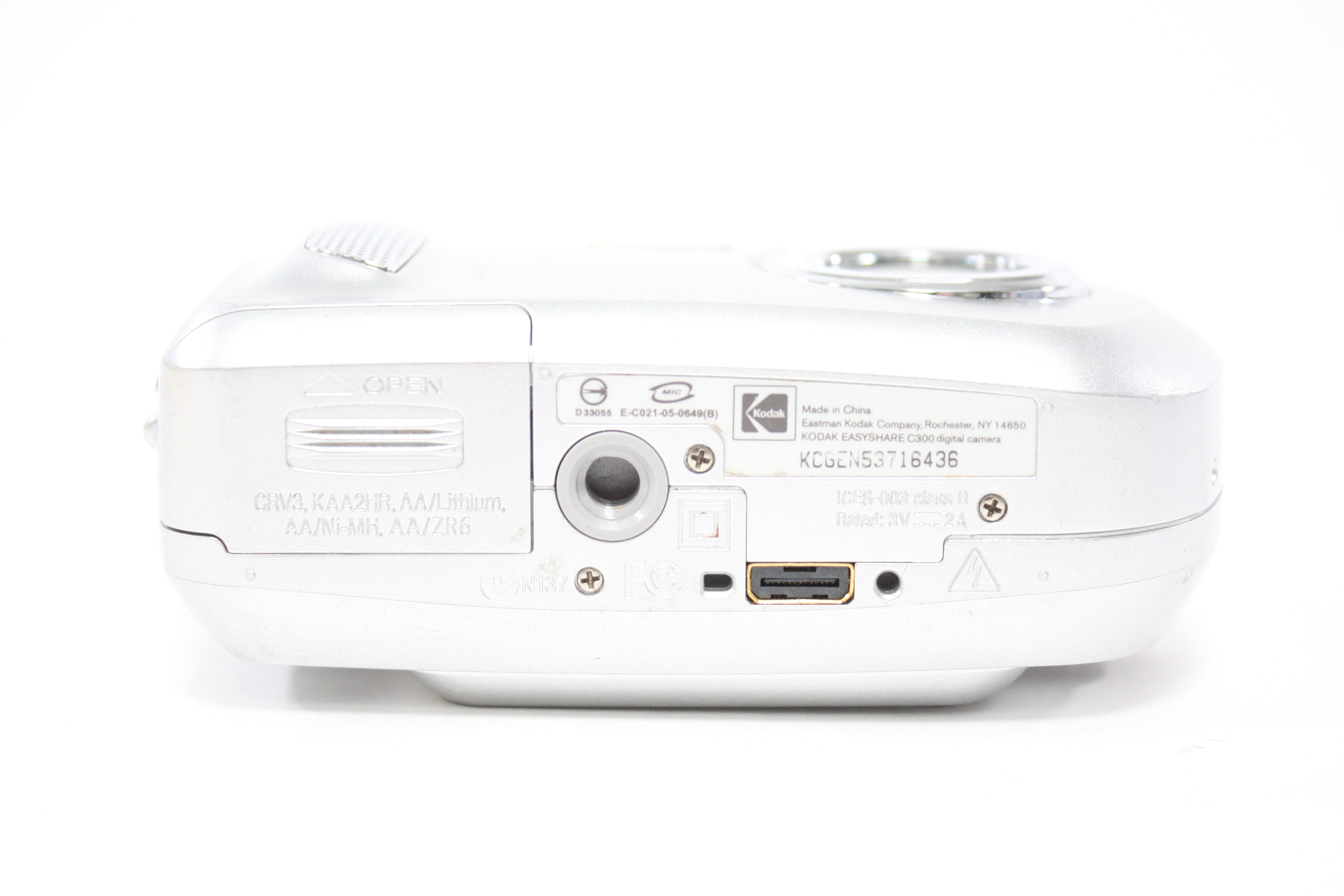 Kodak Easyshare C300 Digital Point and Shoot Camera with Easyshare Camera Dock