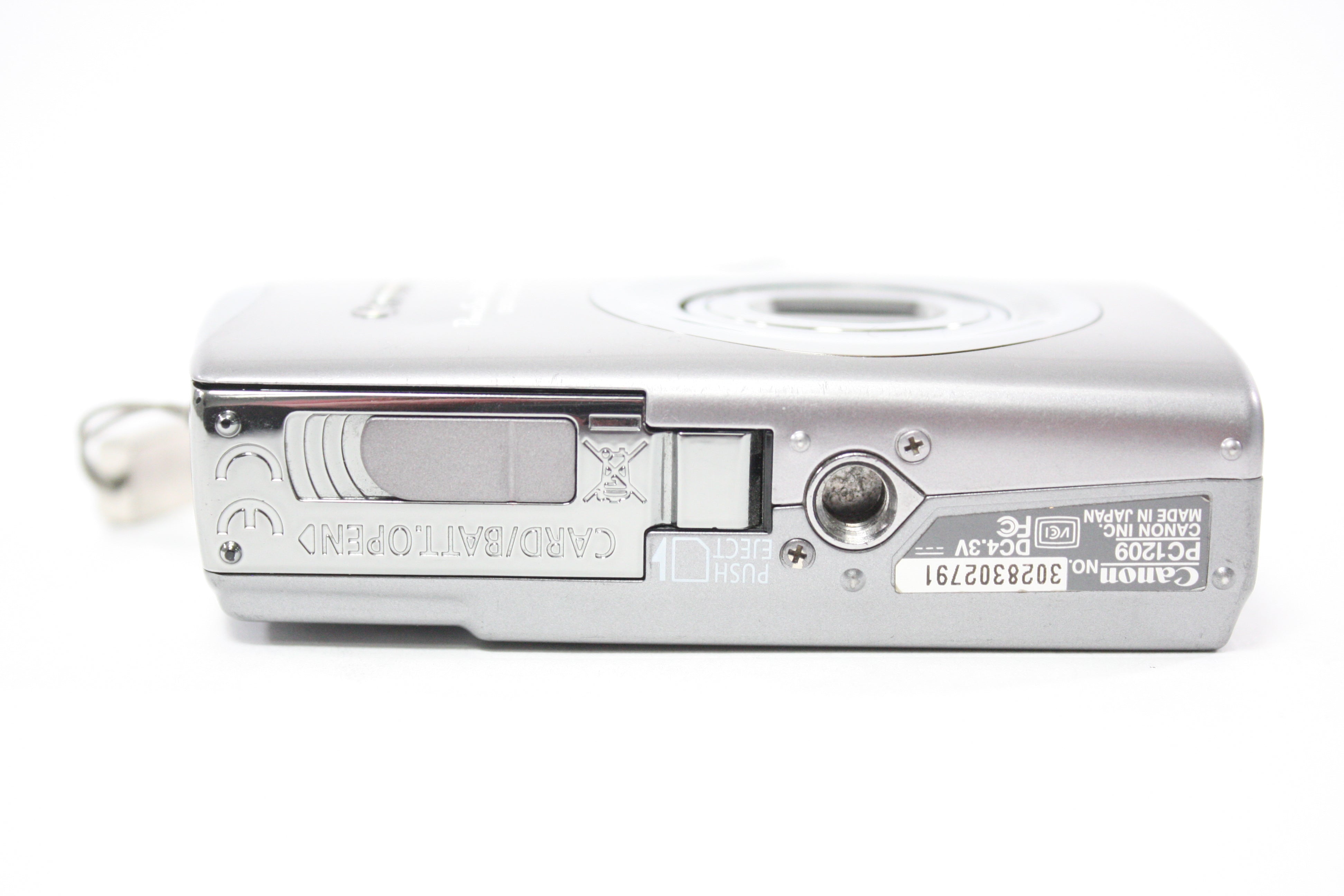 Canon PowerShot SD800 IS Digital Point and Shoot Camera 3.8x Zoom 7.1mp