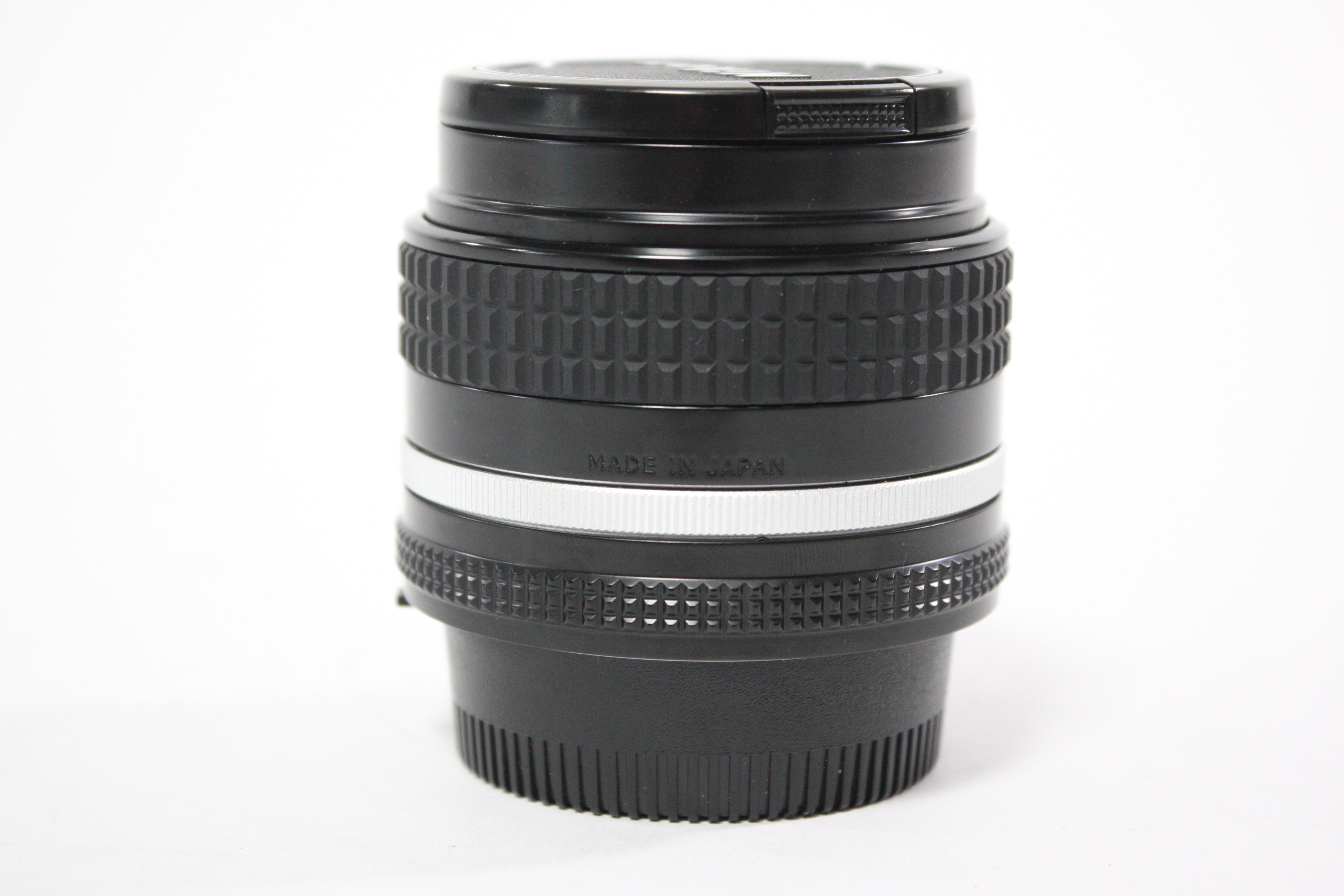 Nikon 28mm f/3.5 Nikkor AIS Lens for Nikon F Mount AS-IS