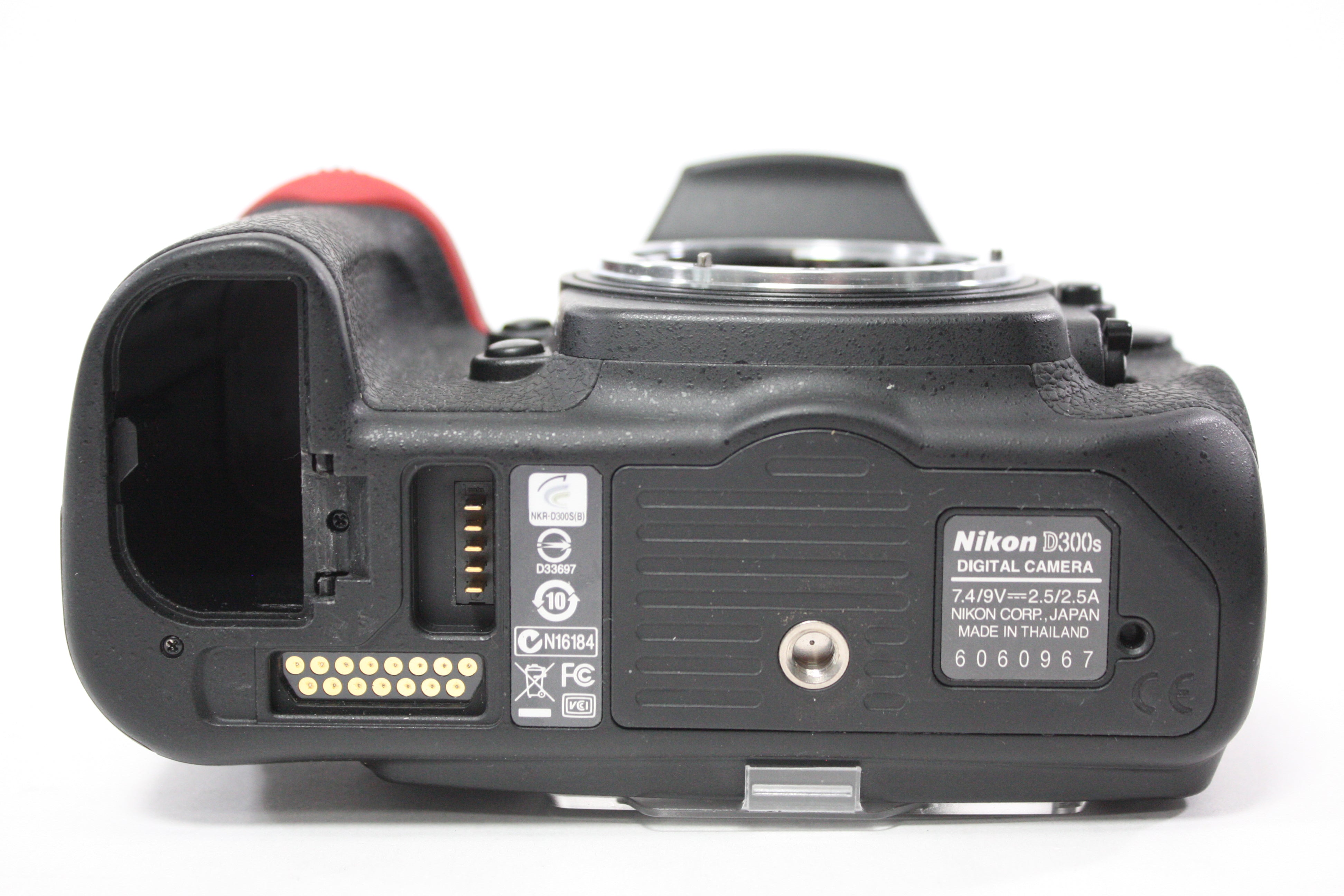 Nikon D300S DSLR Camera Body with Shutter Count 89,330 with Battery Grip