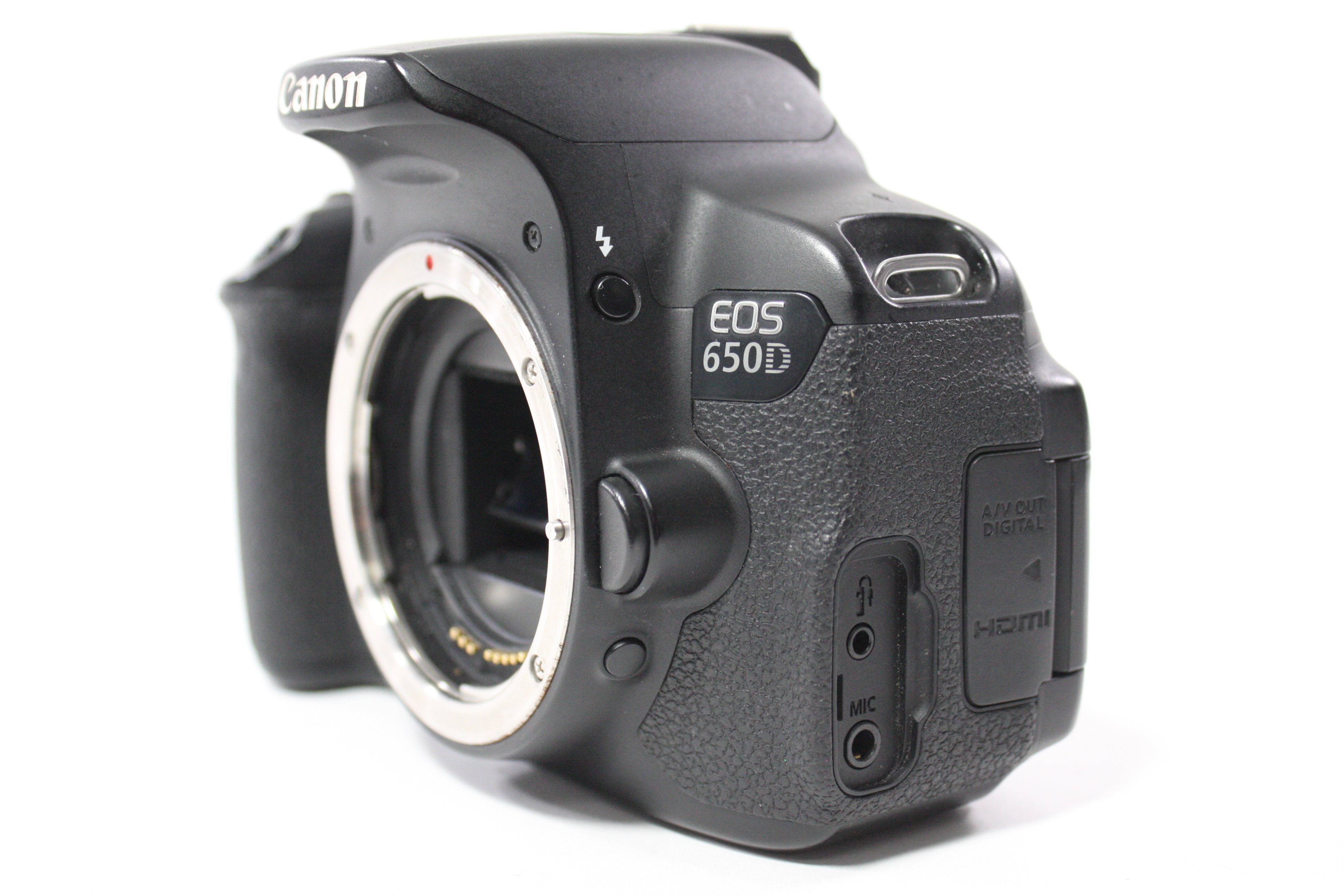 Canon EOS 650D T4i DSLR Camera with 18-55mm f/3.5-5.6 IS EF-S Lens with Shutter Count 28,936