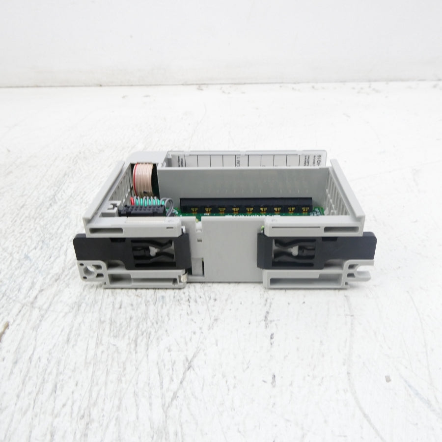 ALLEN BRADLEY 1769-IQ16 SER. A F/W 1.1 24VDC REV. 1 NSMP