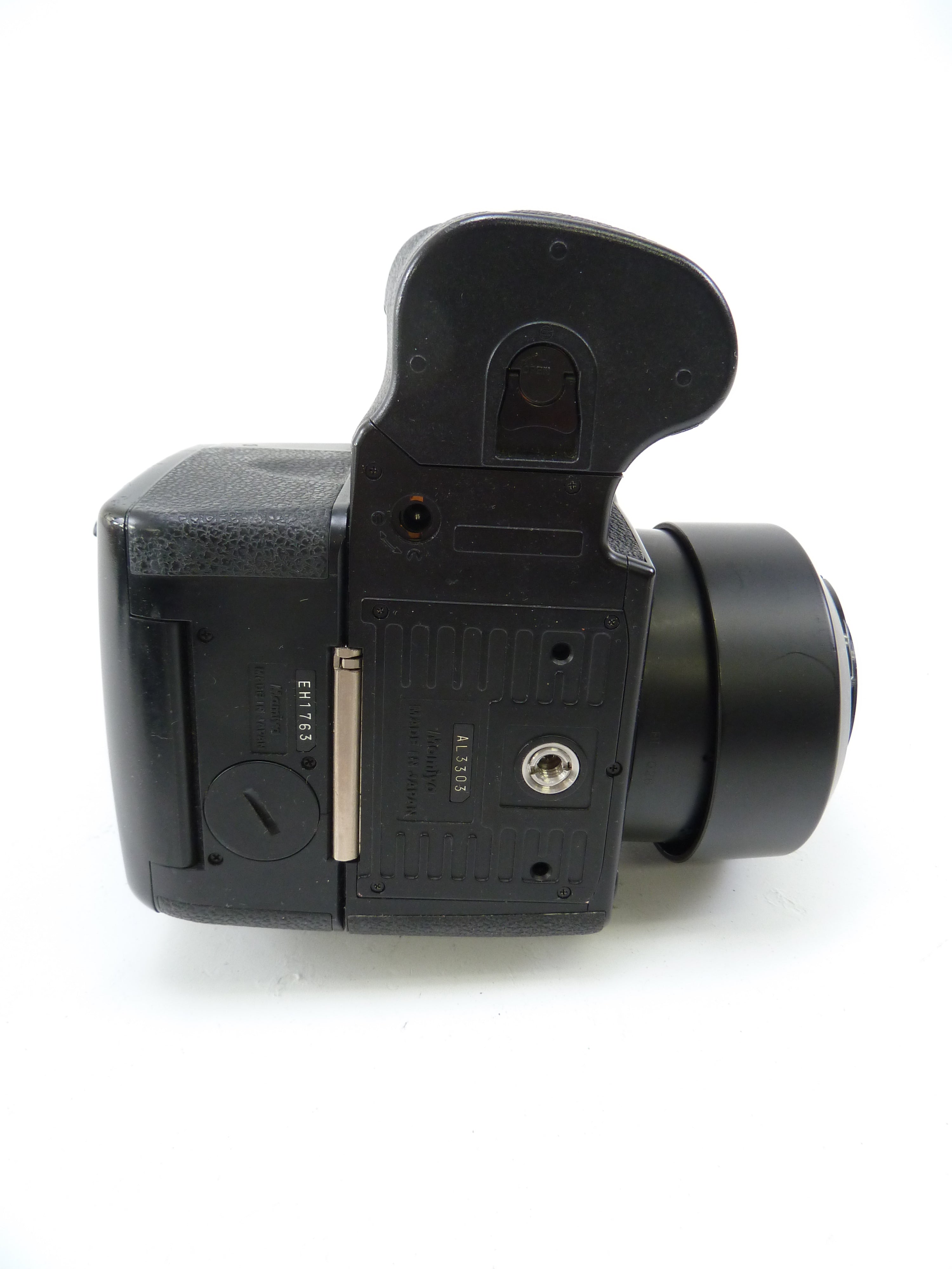 Mamiya 645 AFD Outfit with 80MM F2.8 Lens and 120/220 Film Back