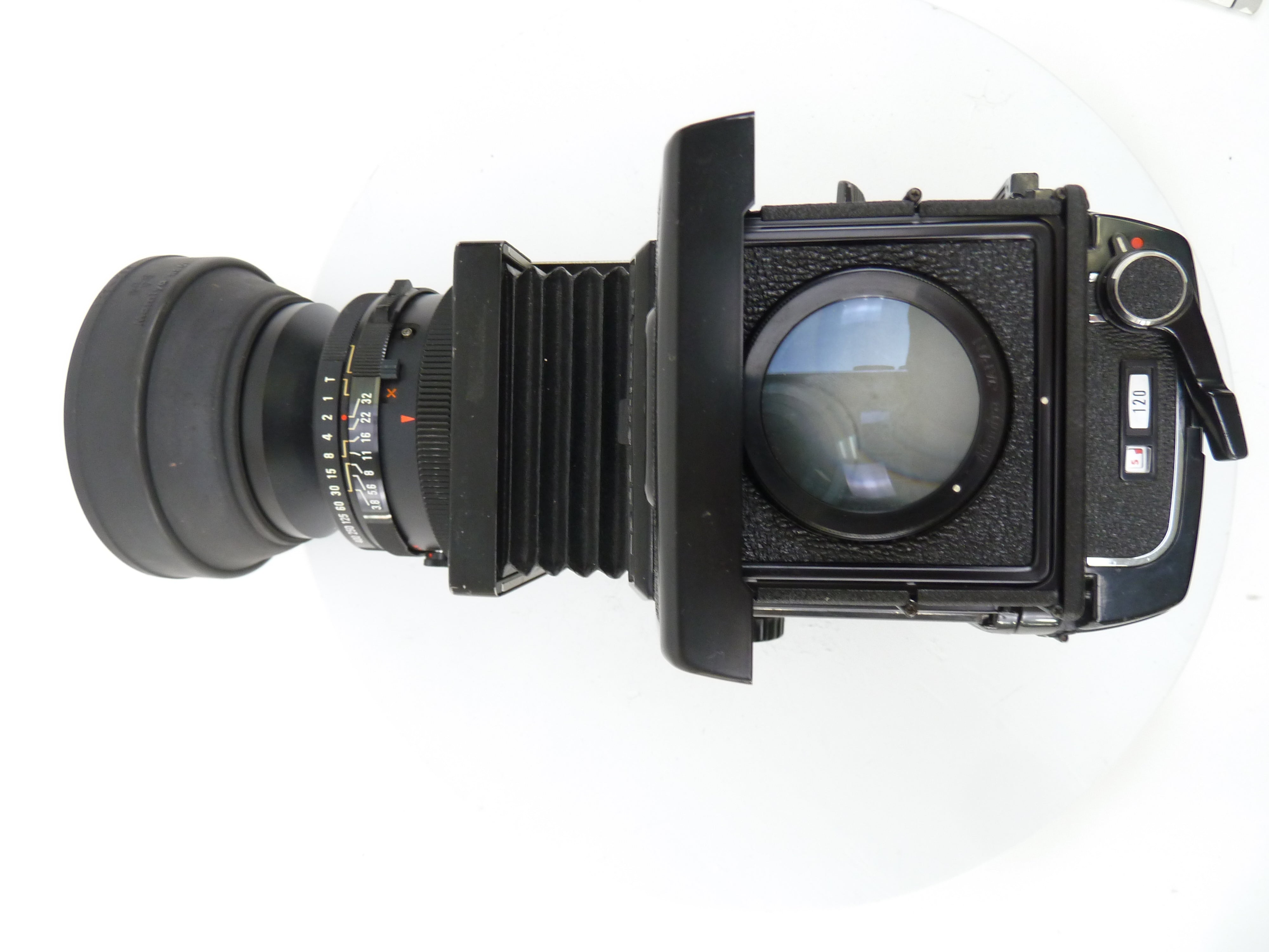Mamiya RB67 Pro S Camera Outfit with 90MM F3.8 Lens, Pro S 120 Film Back, and WLF