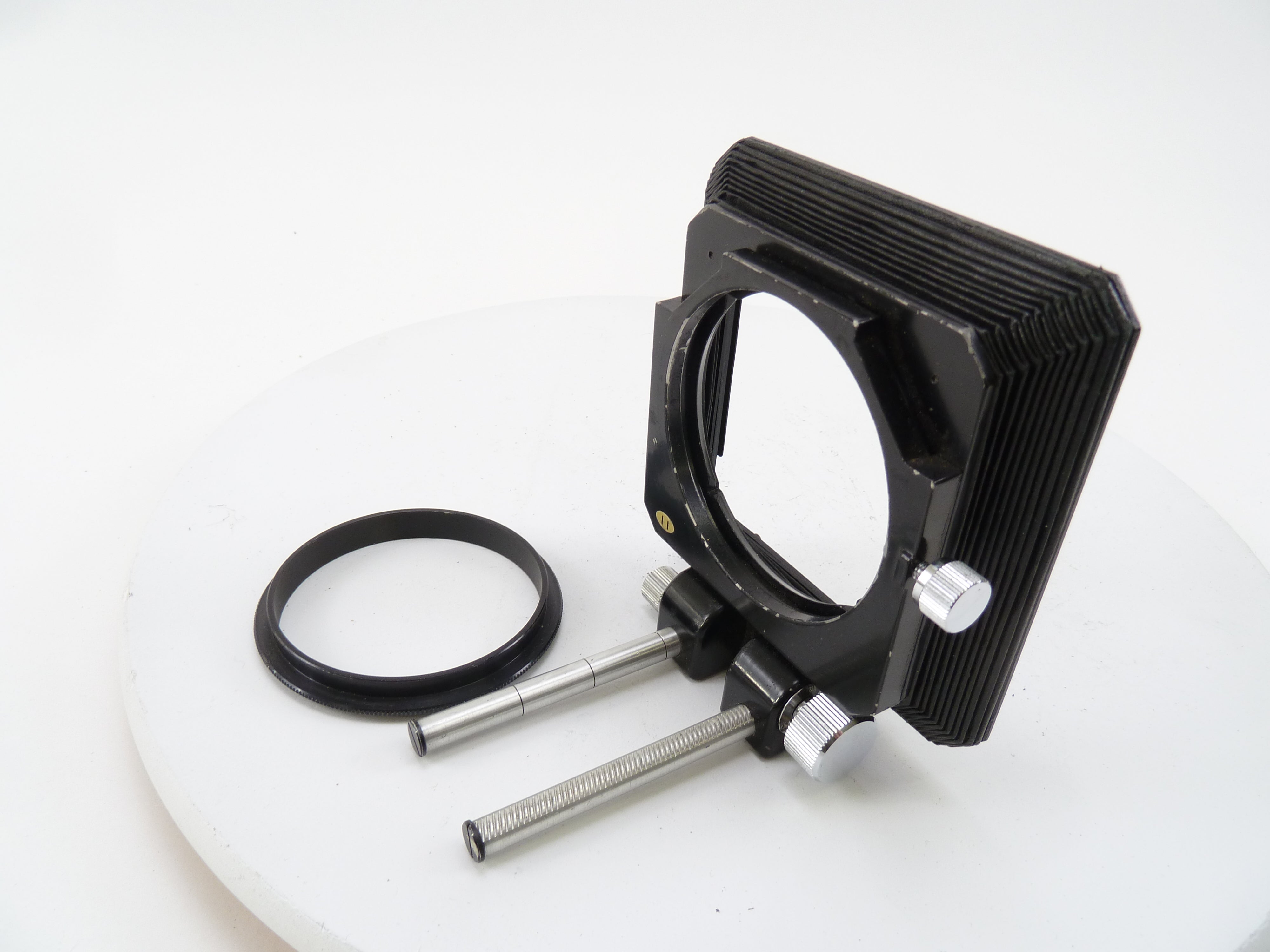 Mamiya Focusing Hood with 77MM Adapter