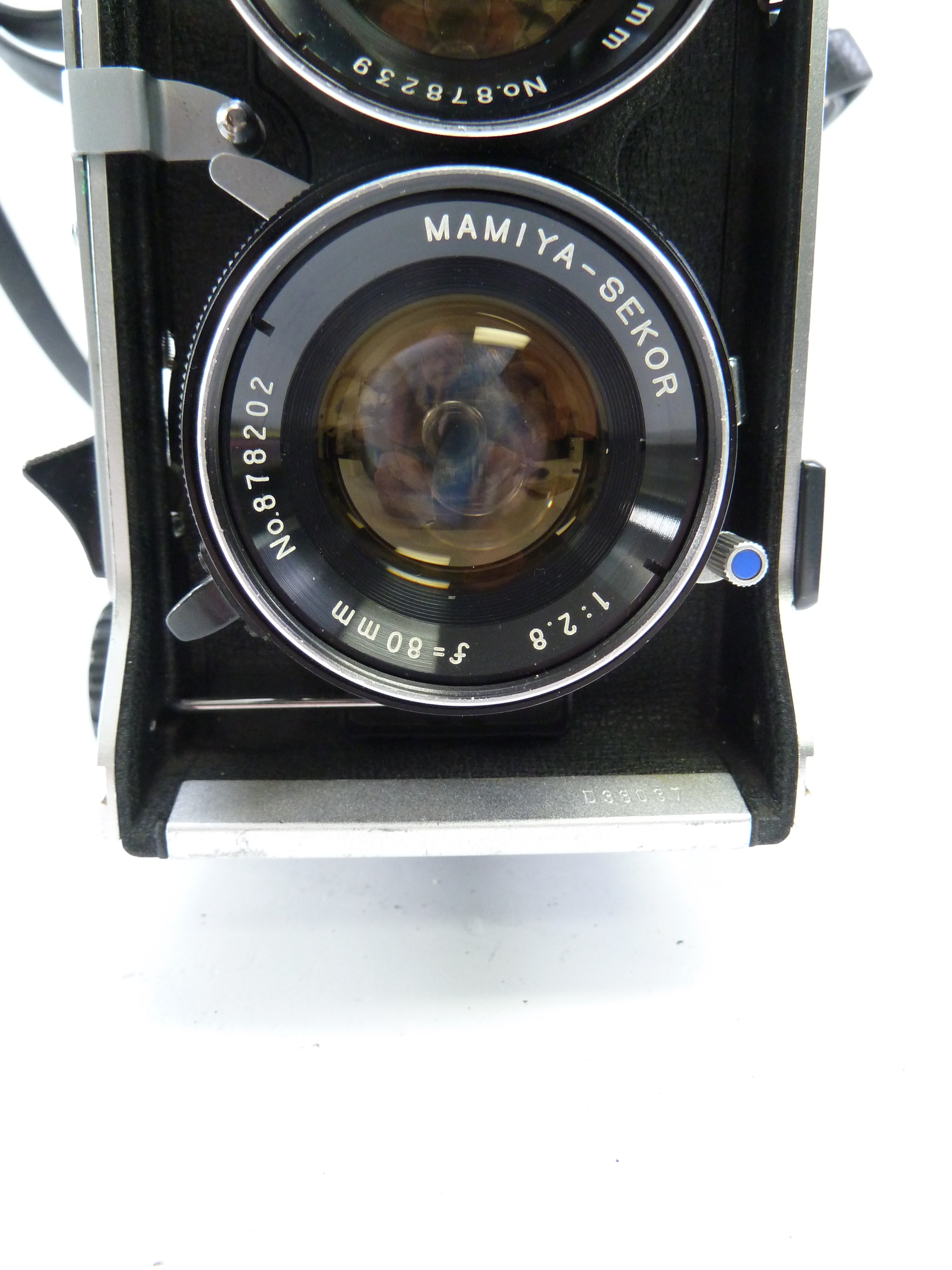 Mamiya C330 Camera Outfit with 80MM F2.8 Blue Dot Lens