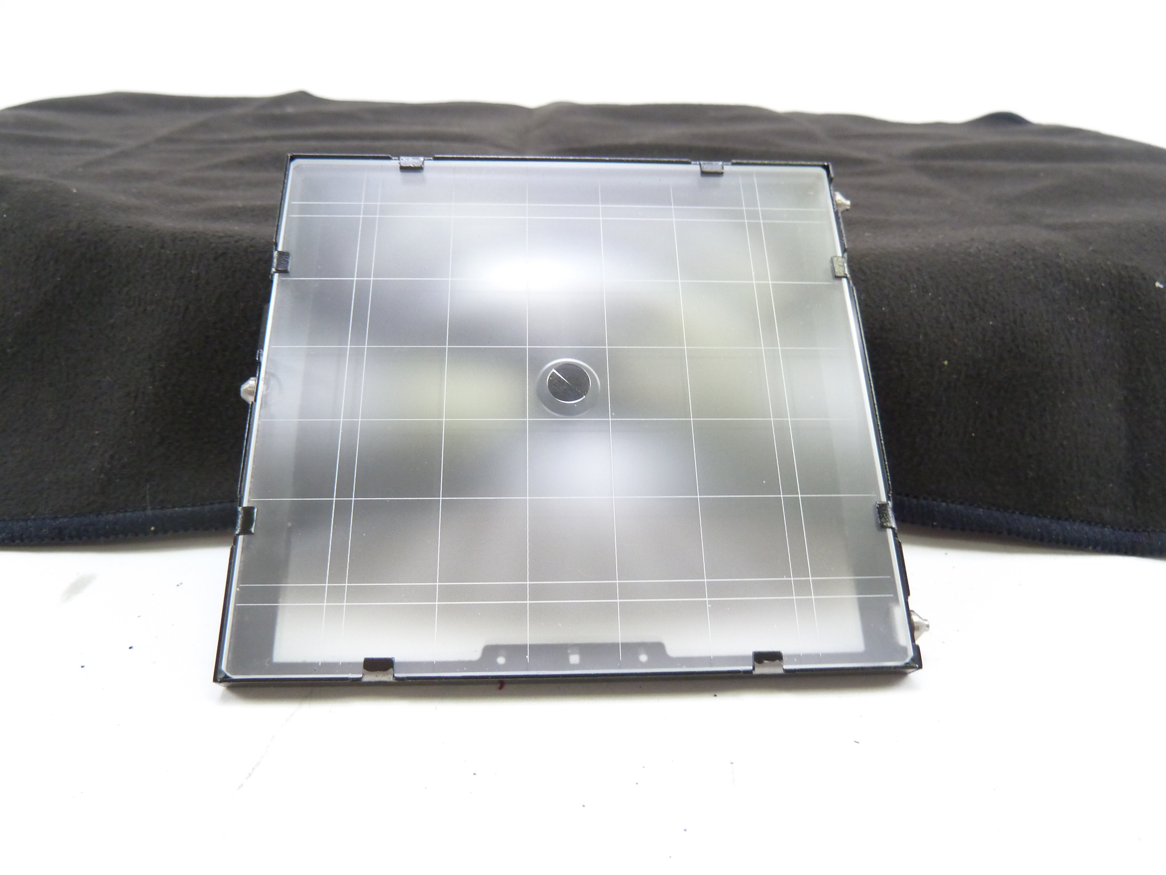 Brightscreen with 45 Degree Split Image and Grid for Mamiya RZ67 Cameras