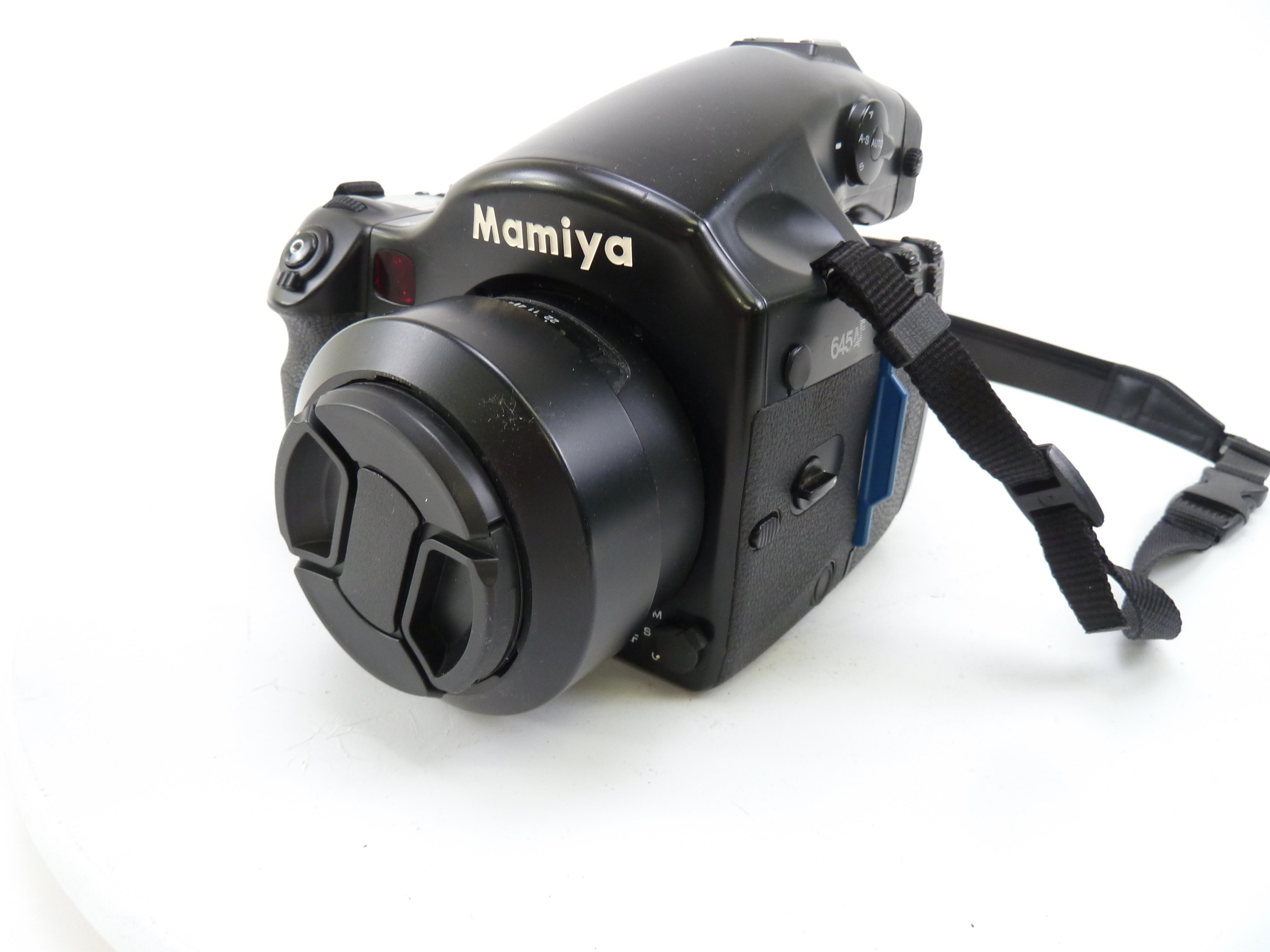 Mamiya 645 AF Camera Outfit with 80MM f2.8 Lens and 120/220 Film Back