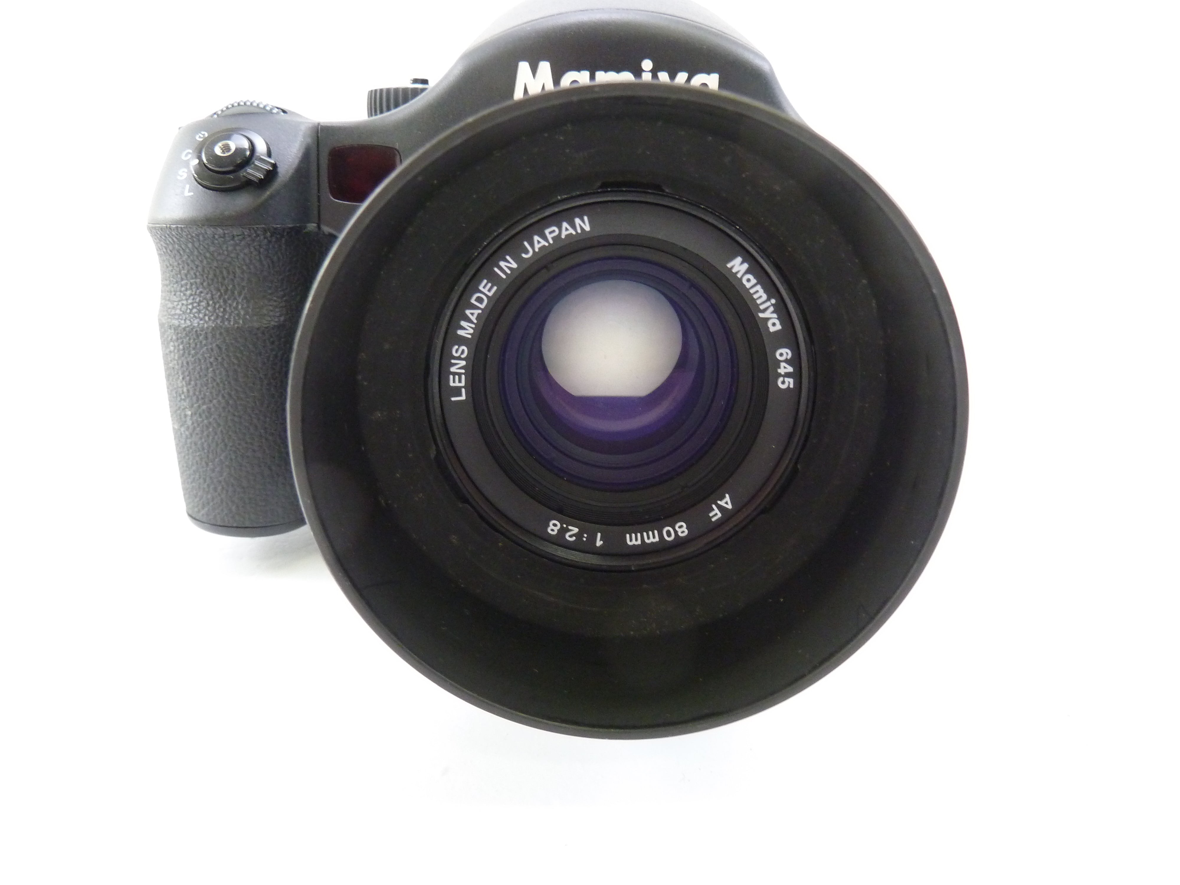 Mamiya 645 AFD II Complete Kit with 80MM F2.8 Lens and 120/220 Film Back