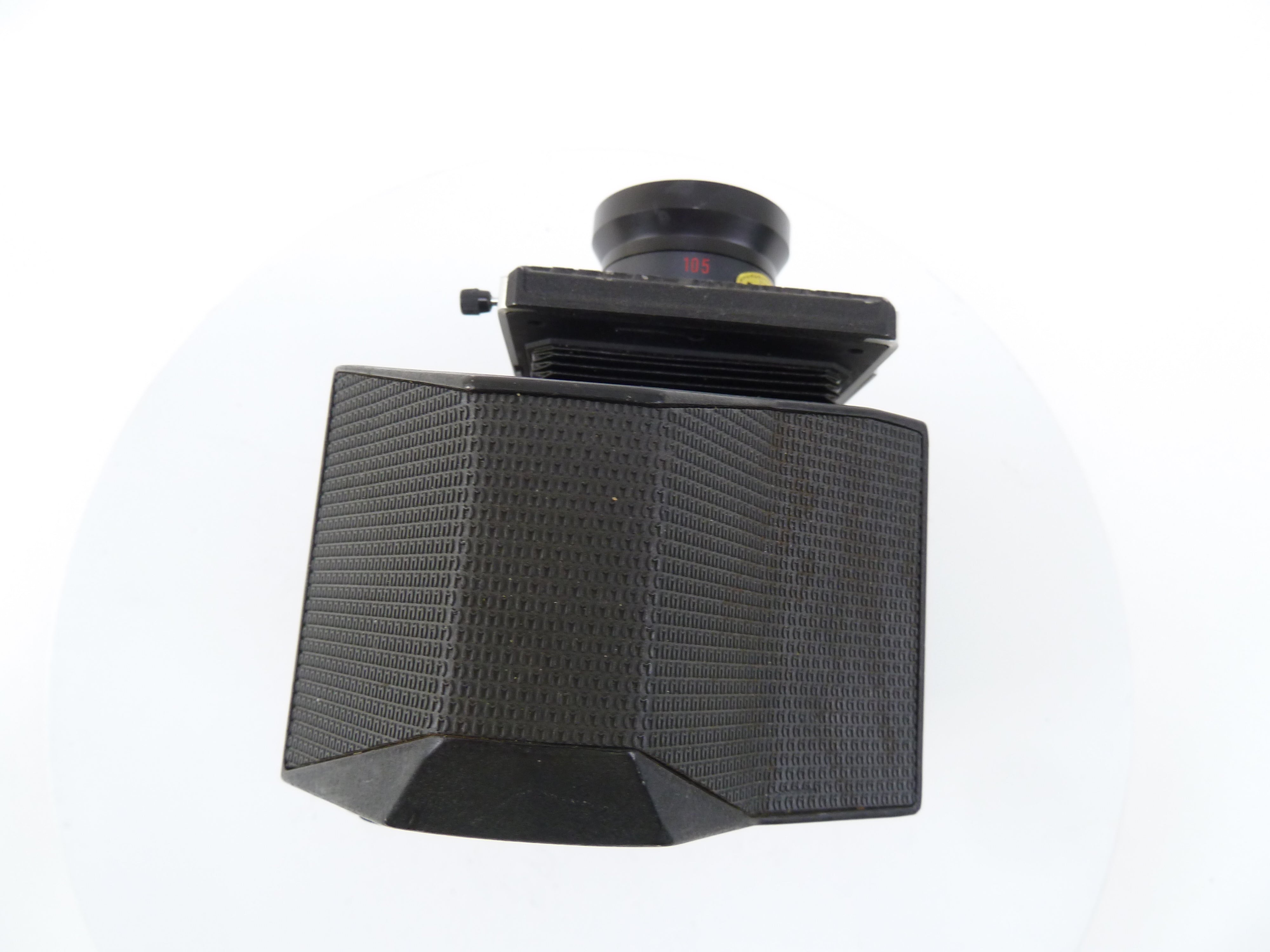 Mamiya C330F Camera Outfit with 105MM F3.5D Lens and Poro Finder