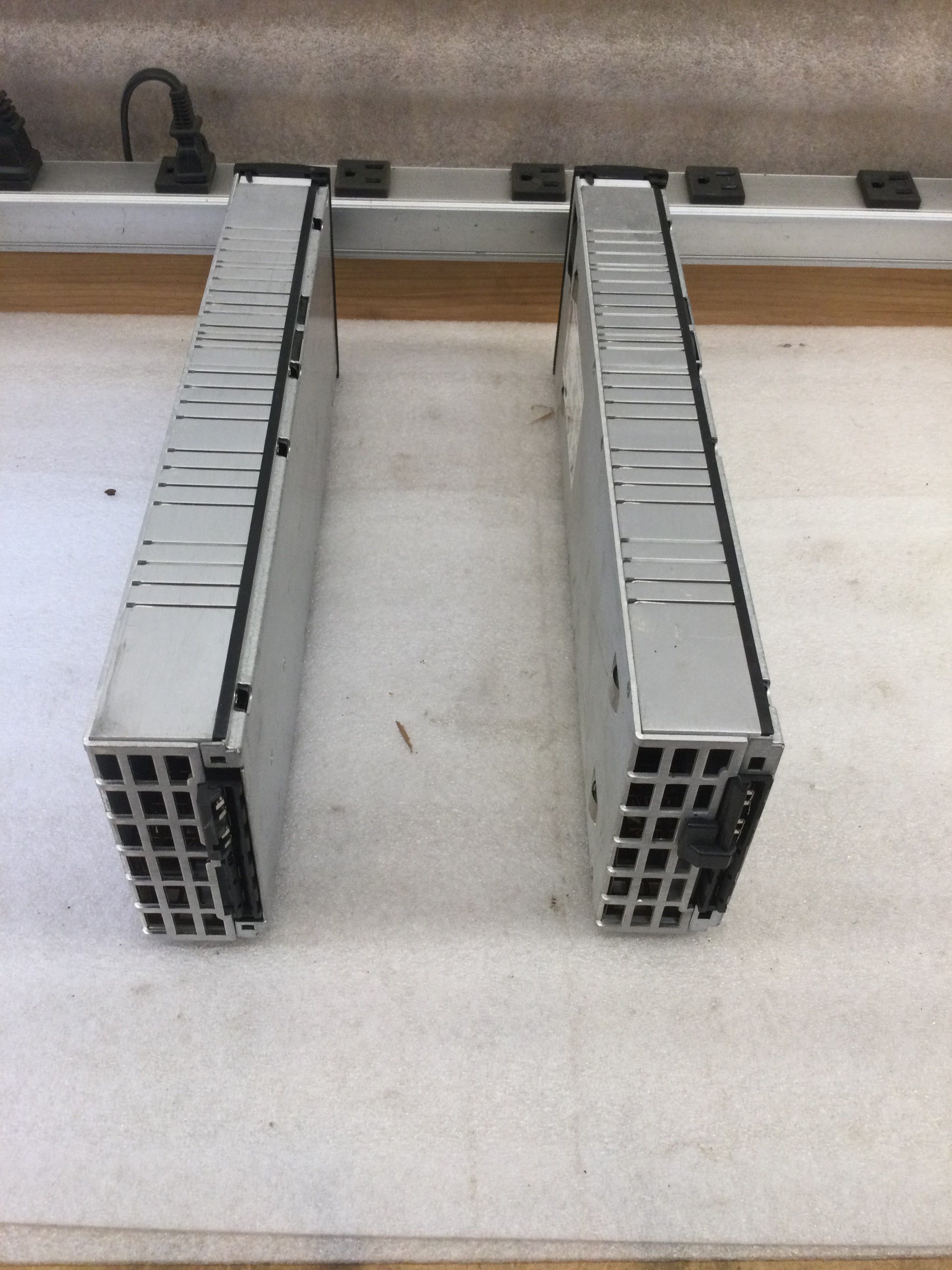 Eltek Valere FLATPACK2 48/2000 100-250VAC 45-66Hz 12.5A Max 53.5V/37.4A DC Output High Efficiency Rectifier - aloinfousa.com