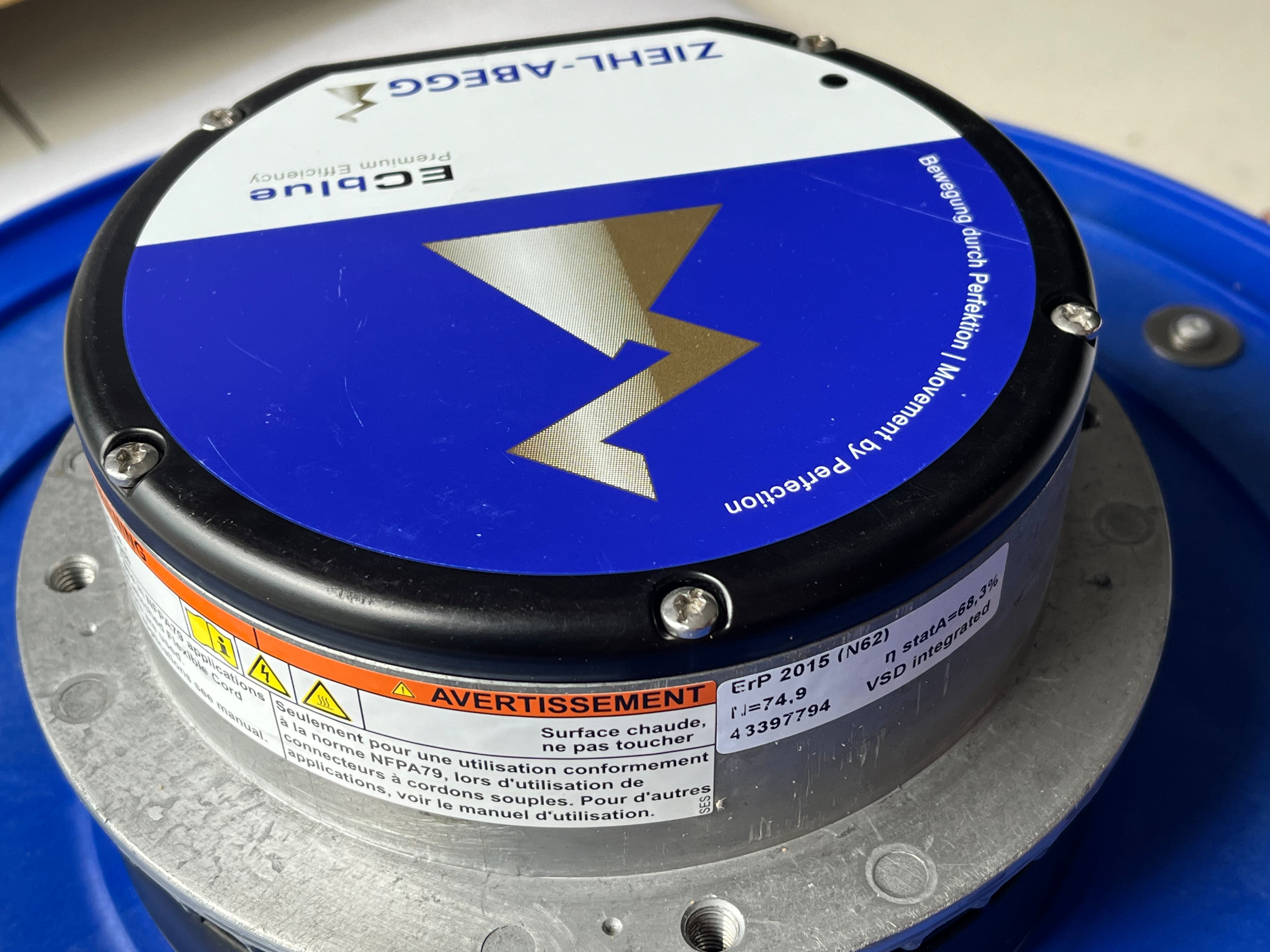 ZIEHL-ABEGG RH40C-ZID.GG.CR centrifugal fan 3.9W 6.2/5.0A 2810rpm 50/60Hz