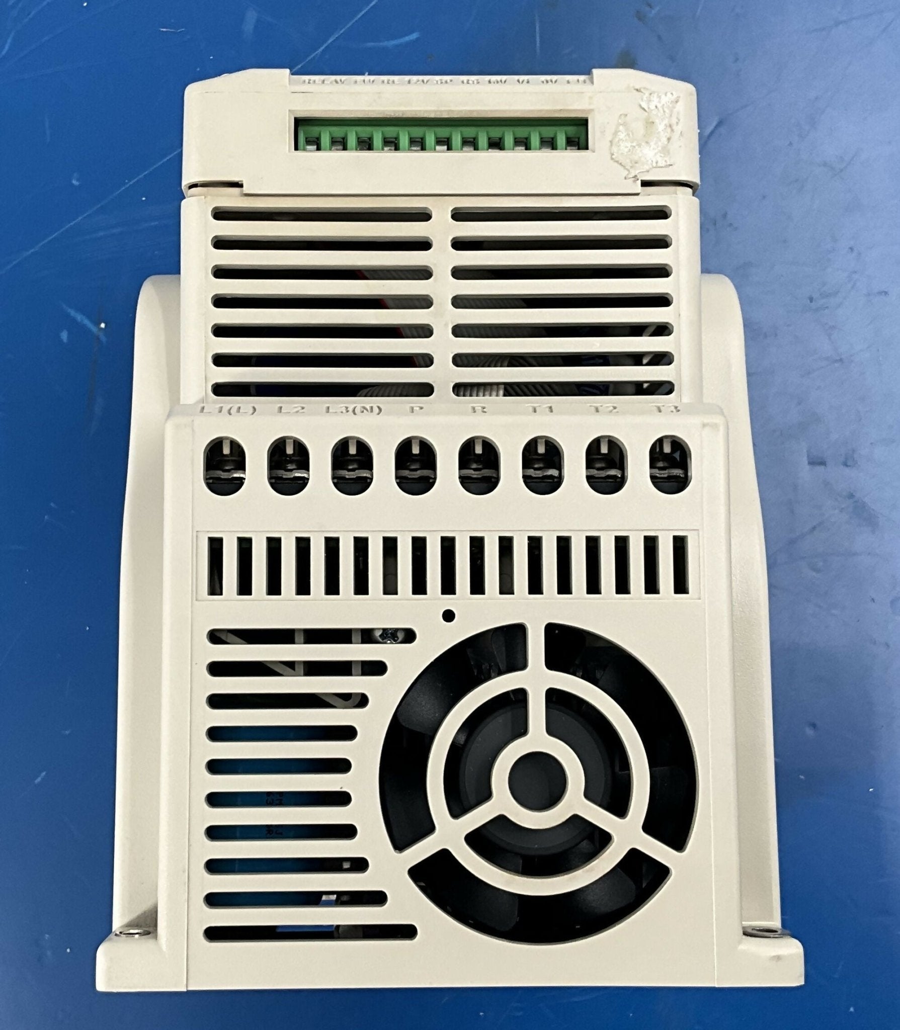 ADJUSTABLE FREQUENCY DRIVE (4719864/SYN10 S 220 07 GE/BONFIGLIOLI