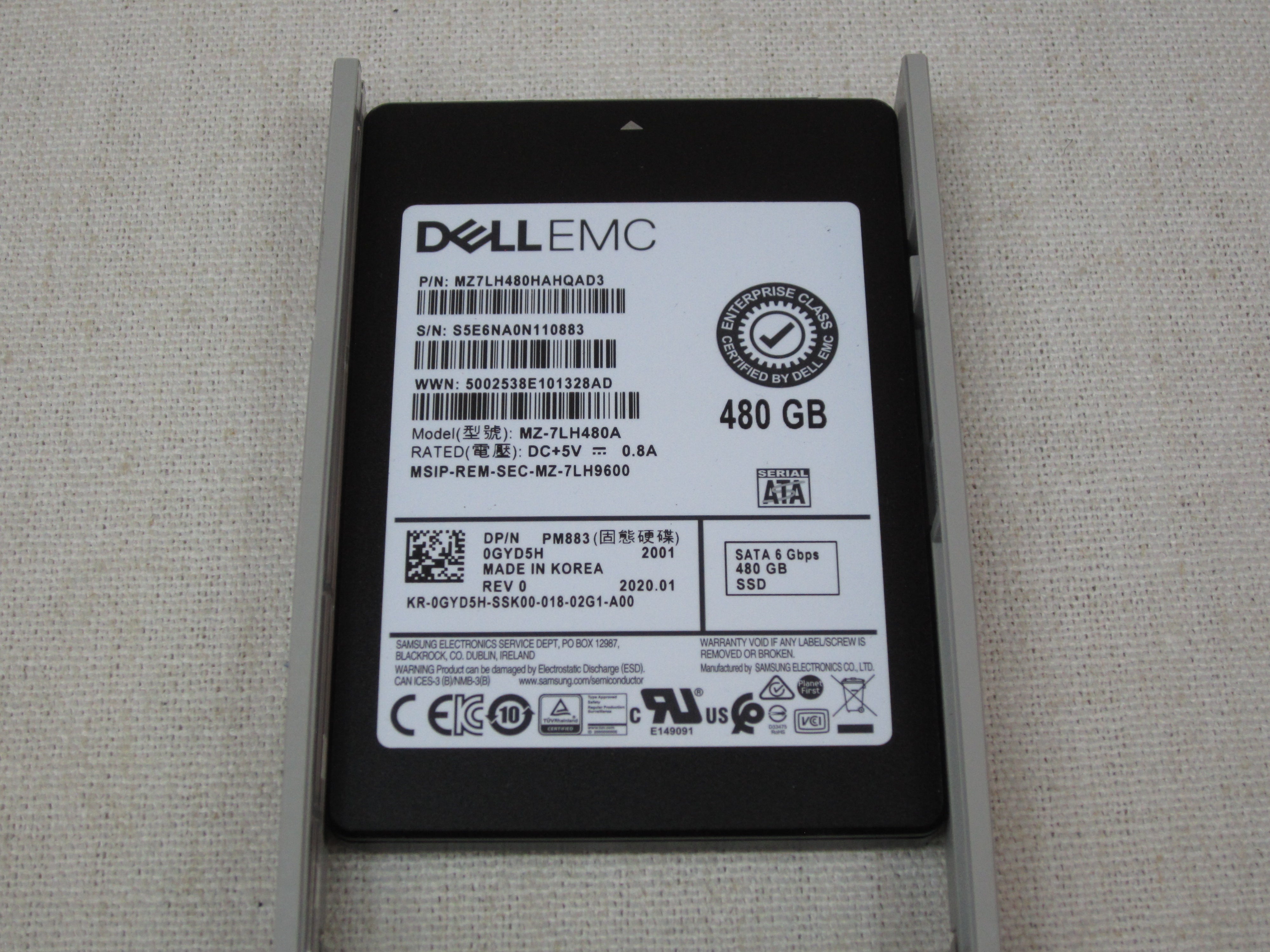 Dell GYD5H 480GB 6Gb/s 2.5” SATA RI SSD Solid State Drive with 2.5” Tray