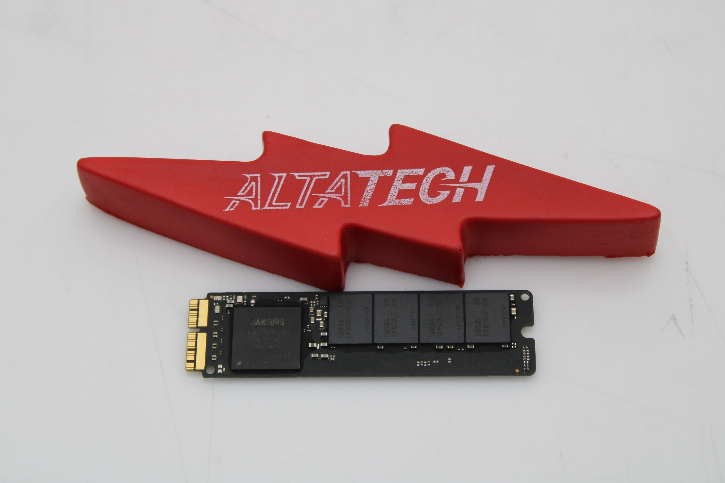 Apple 655-1805D 512GB APPLE SSD 16+16 PIN