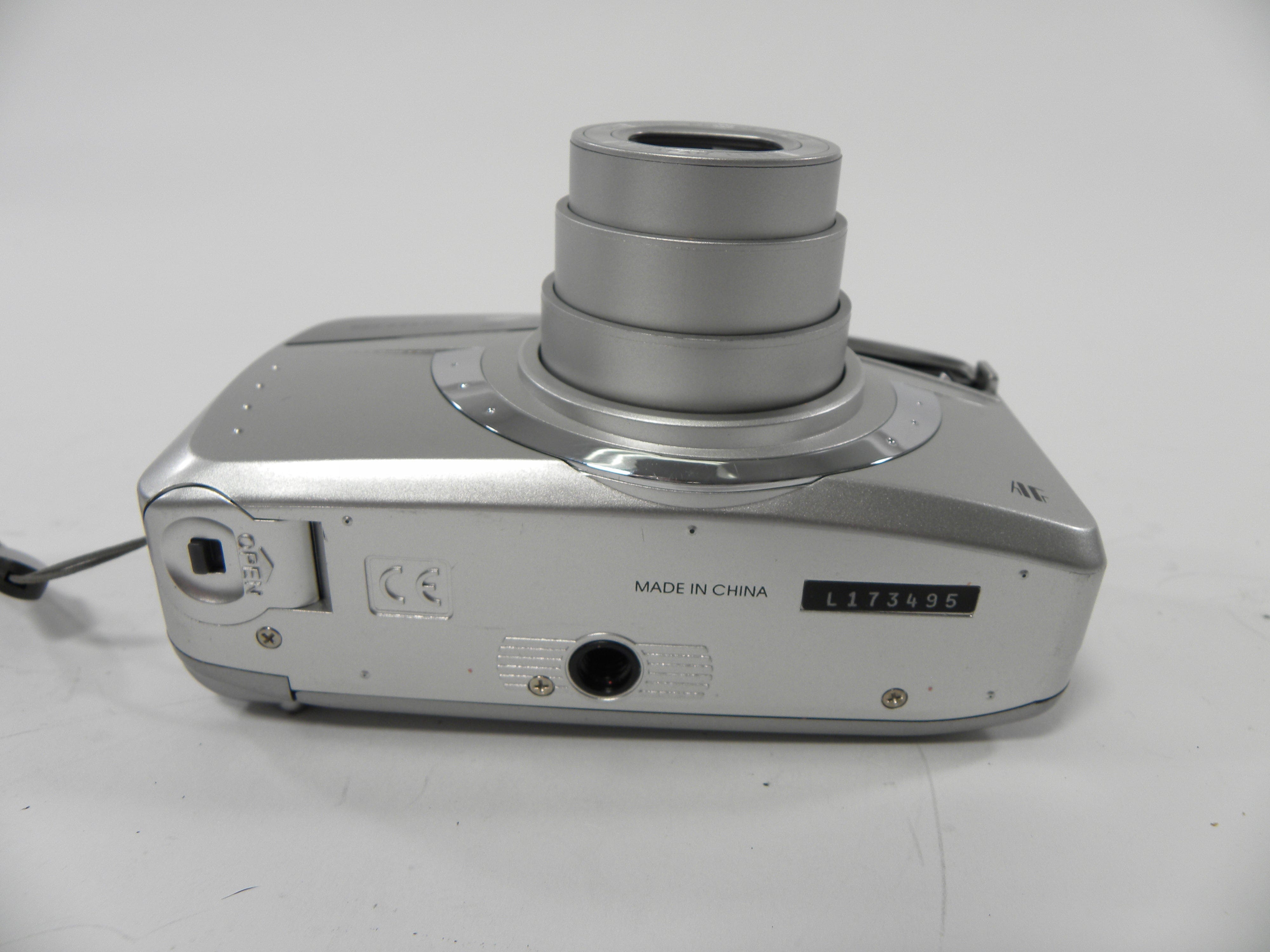 Argus 35mm Point-and-Shoot Camera, Model M5700D