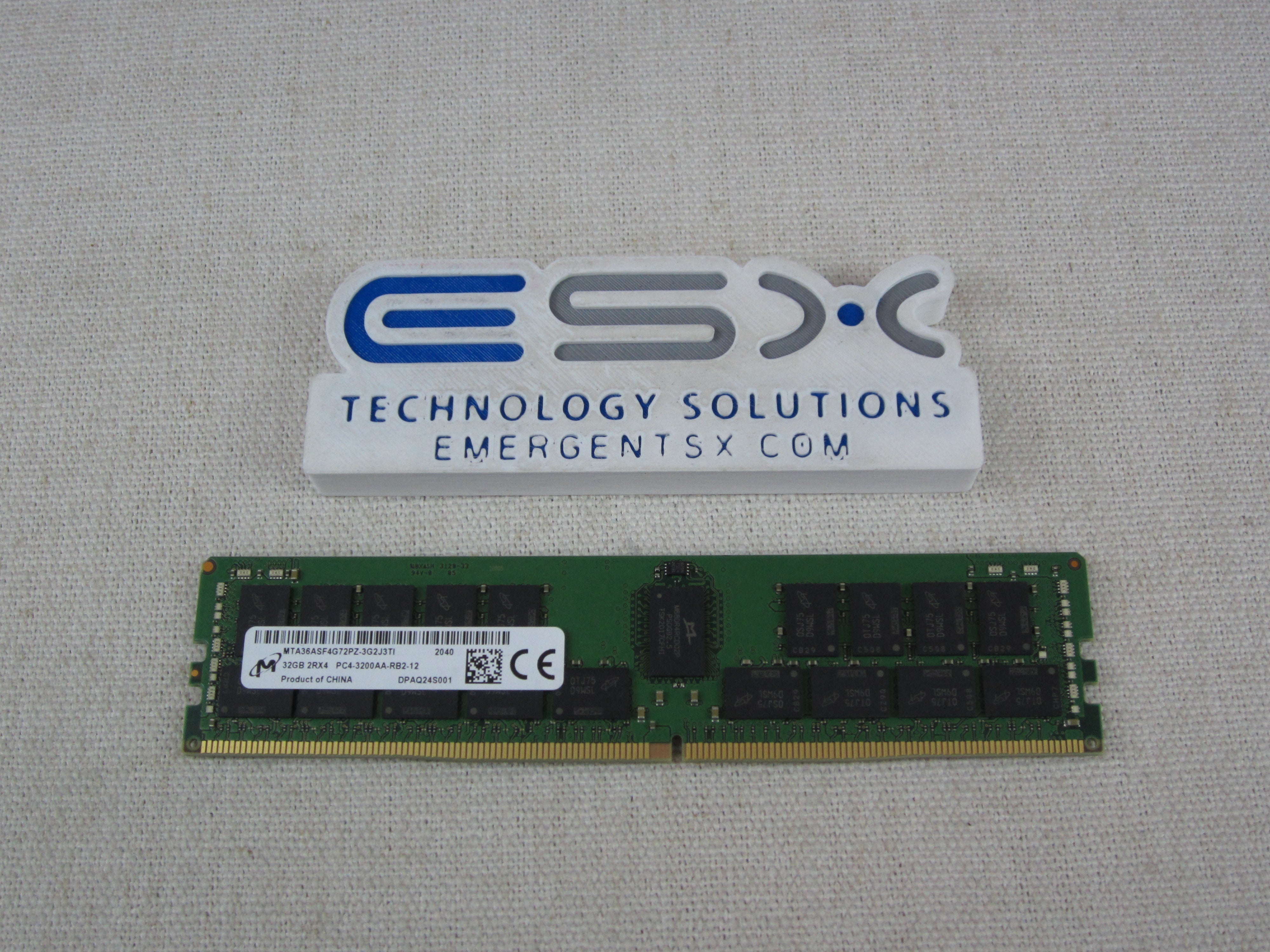 Micron MTA36ASF4G72PZ-3G2 32GB 2Rx4 PC4-3200AA ECC Registered Server Memory DIMM
