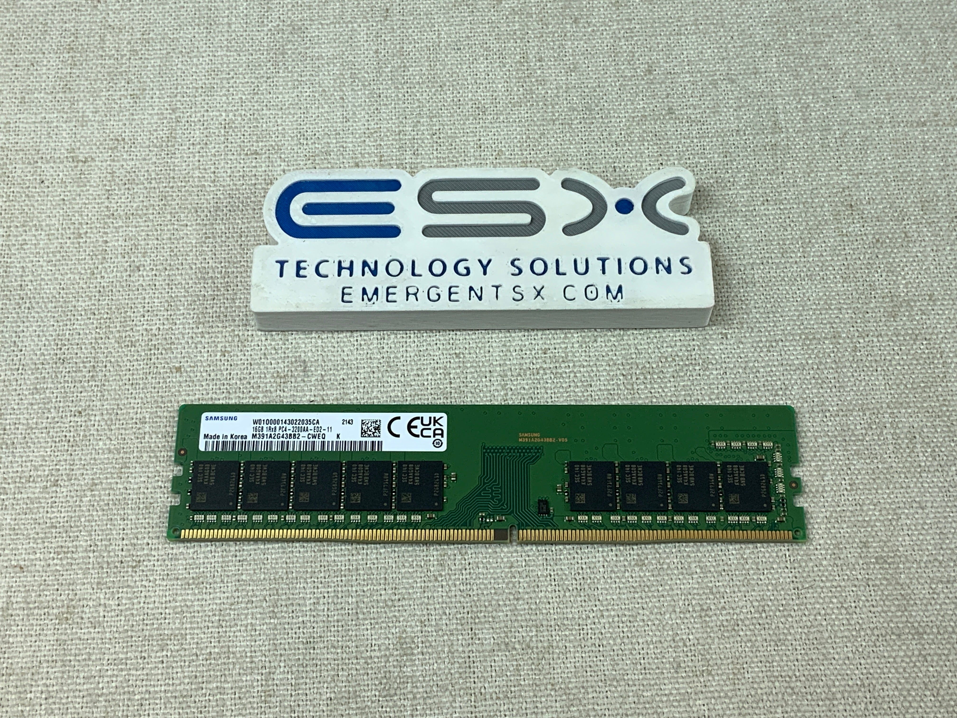 Samsung M391A2G43BB2-CWE 16GB 1Rx8 PC4-3200AA DDR4 ECC Server Memory UDIMM