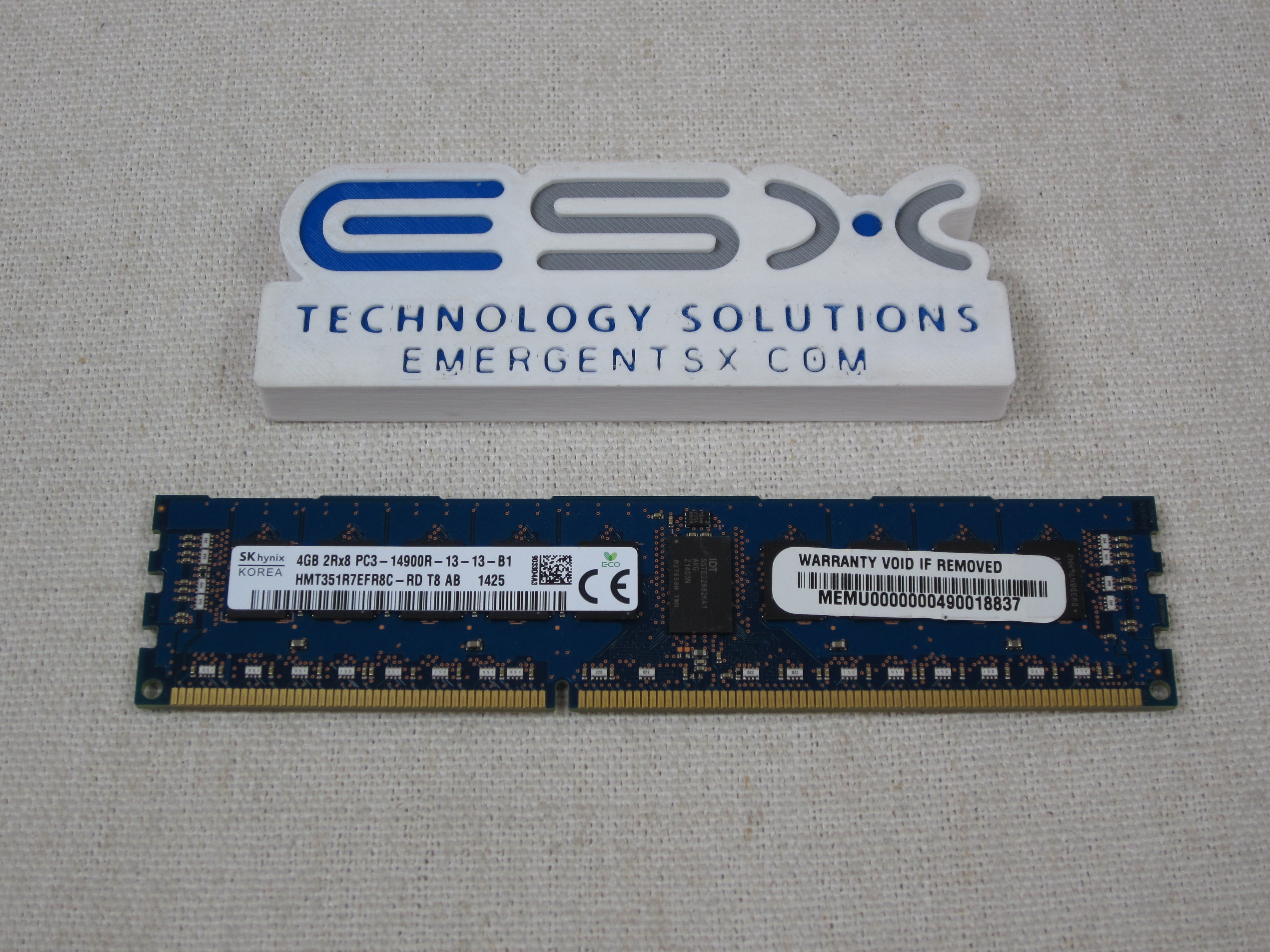 Hynix HMT351R7EFR8C-RD 4GB 2Rx8 PC3-14900R DDR3-1866MHz Server Memory