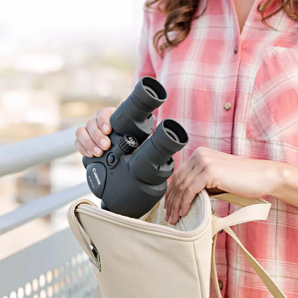 Canon 10X30 IS II Binocular
