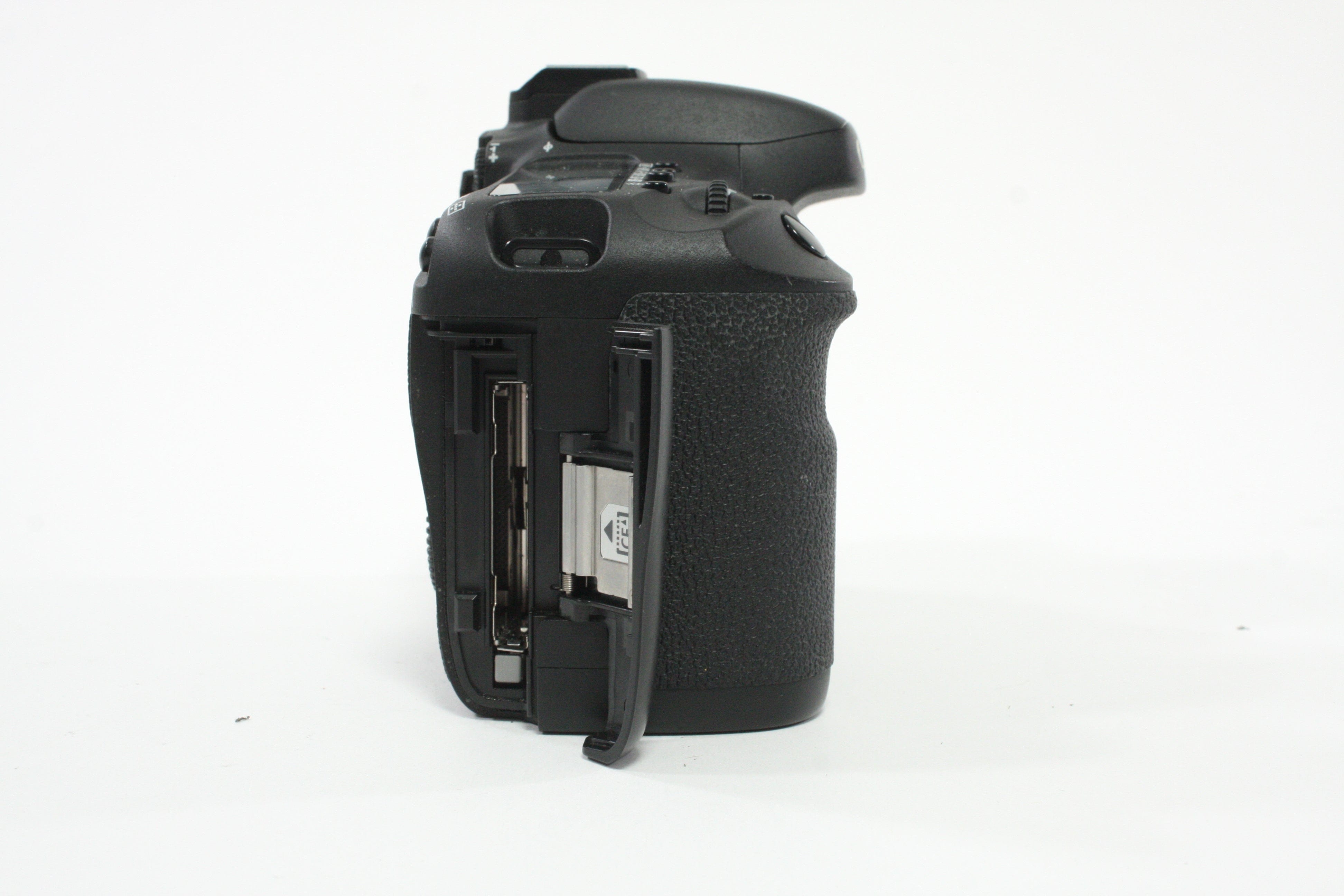 Canon 7D DSLR Camera Body with Shutter Count of 11,139
