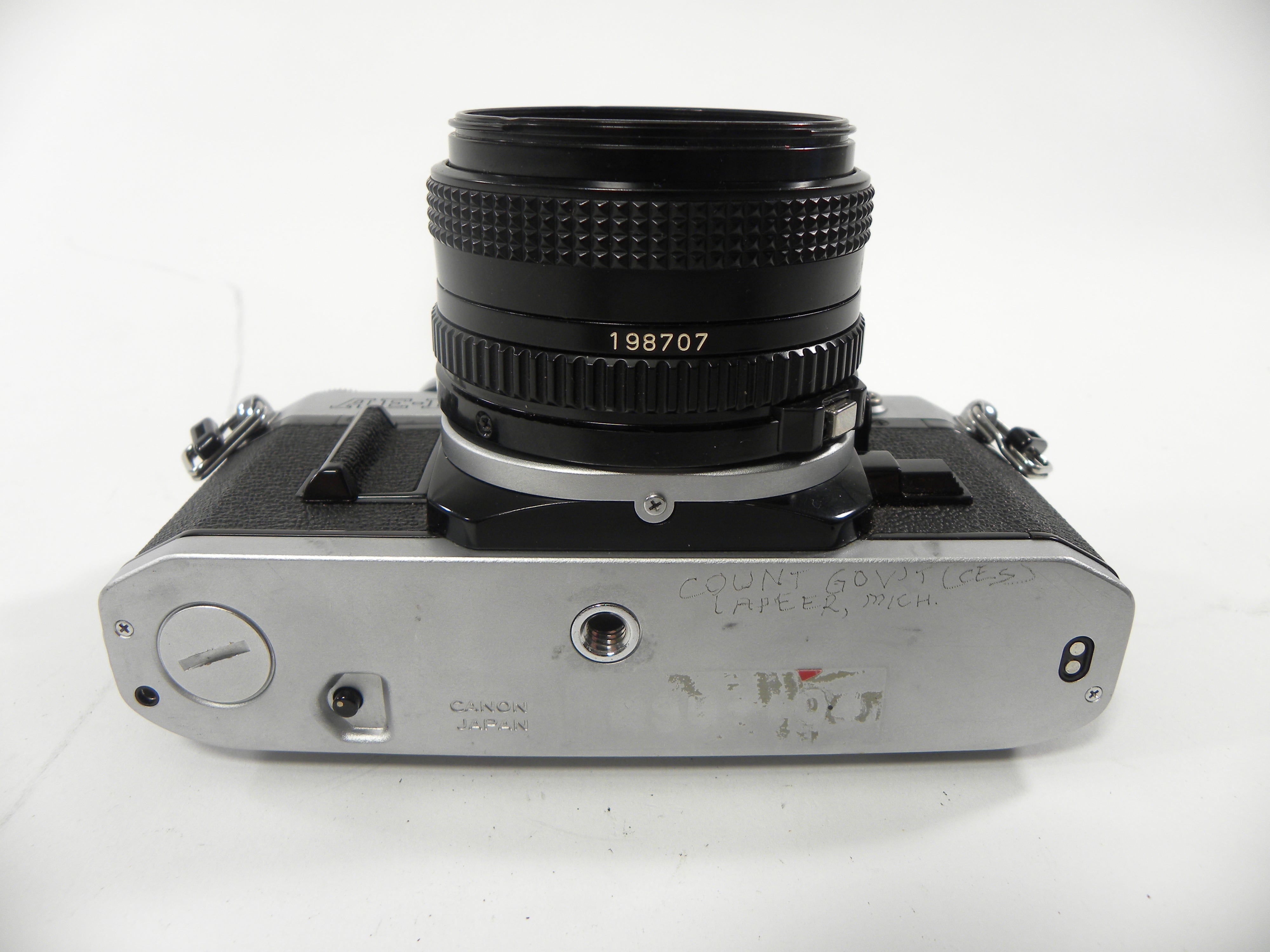 Canon AE-1 35mm SLR w/FD 50mm f1.8
