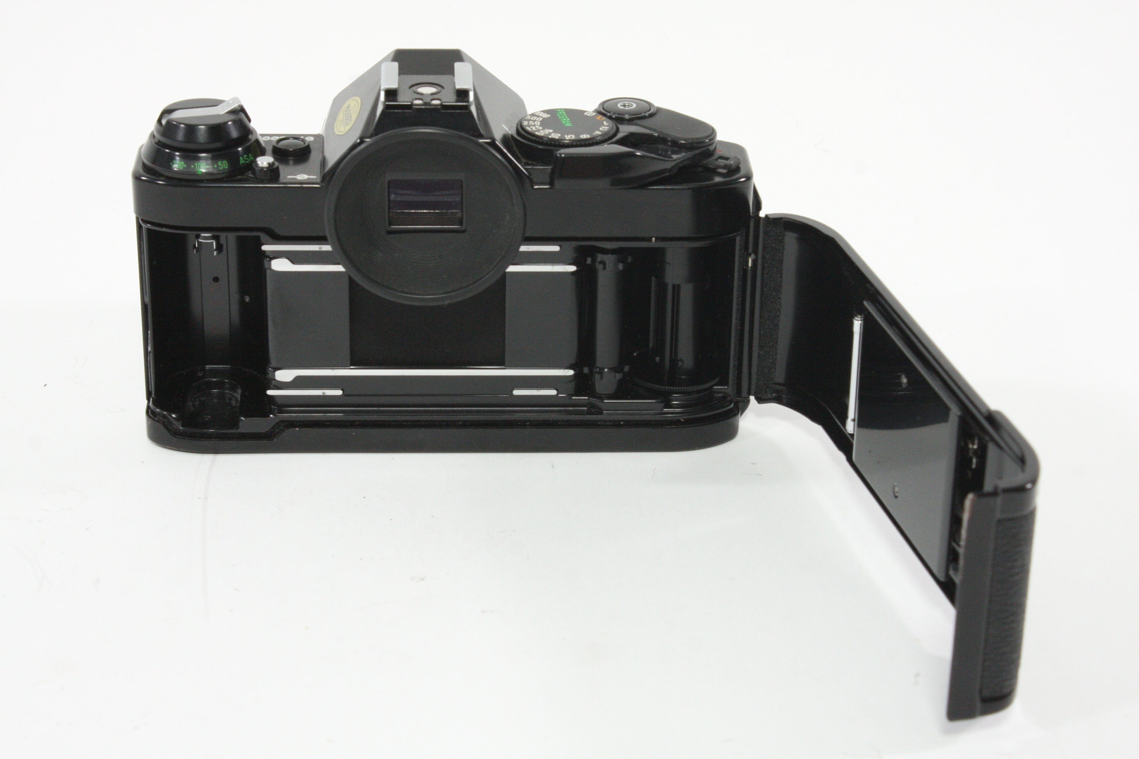 Canon AE-1 Program with 50mm F1.8 Lens (Black)