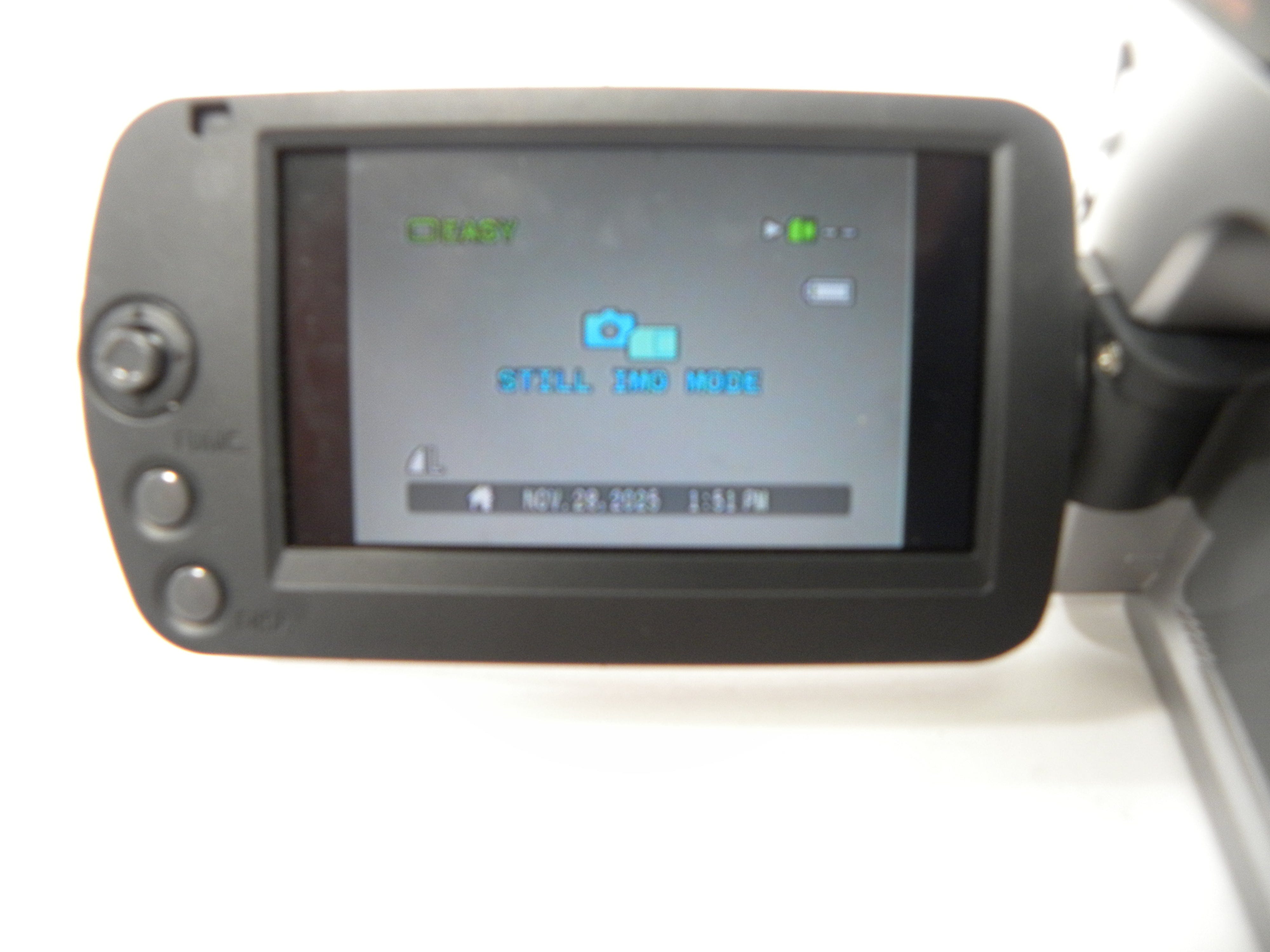 Canon DC410 MiniDV Camcorder