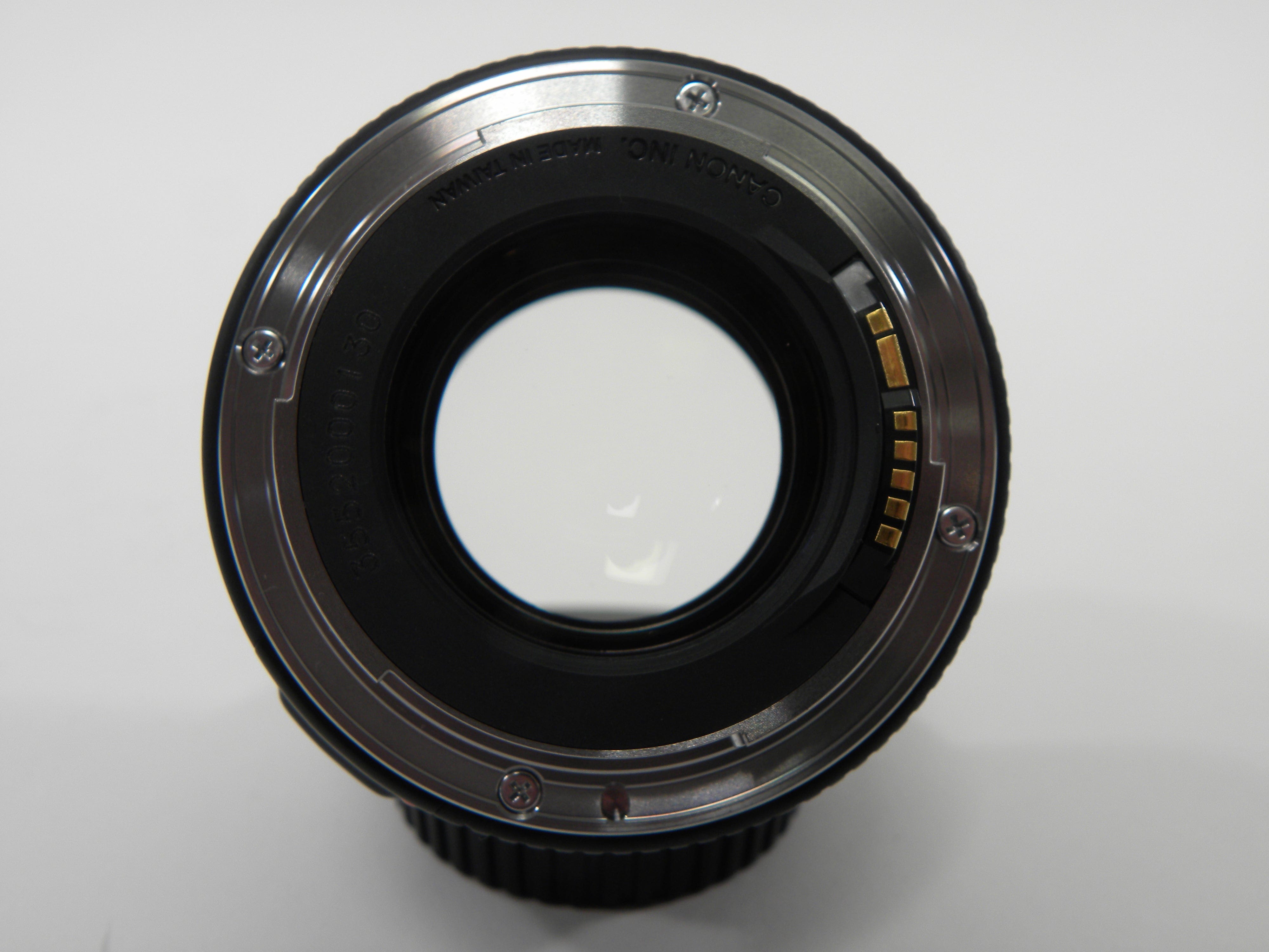 Canon EF 85mm f1.8 USM