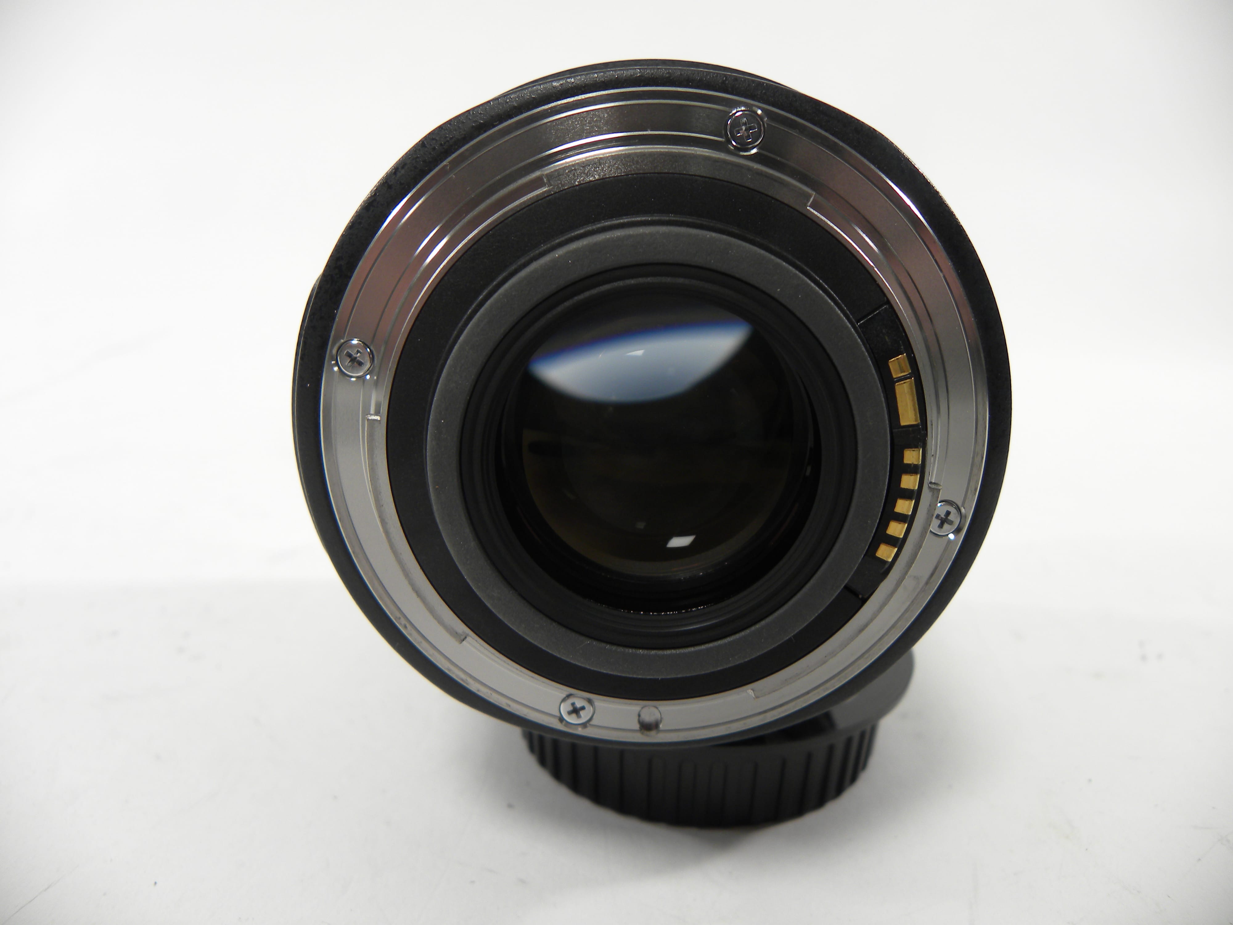Canon EF-S 17-55mm f2.8 IS USM