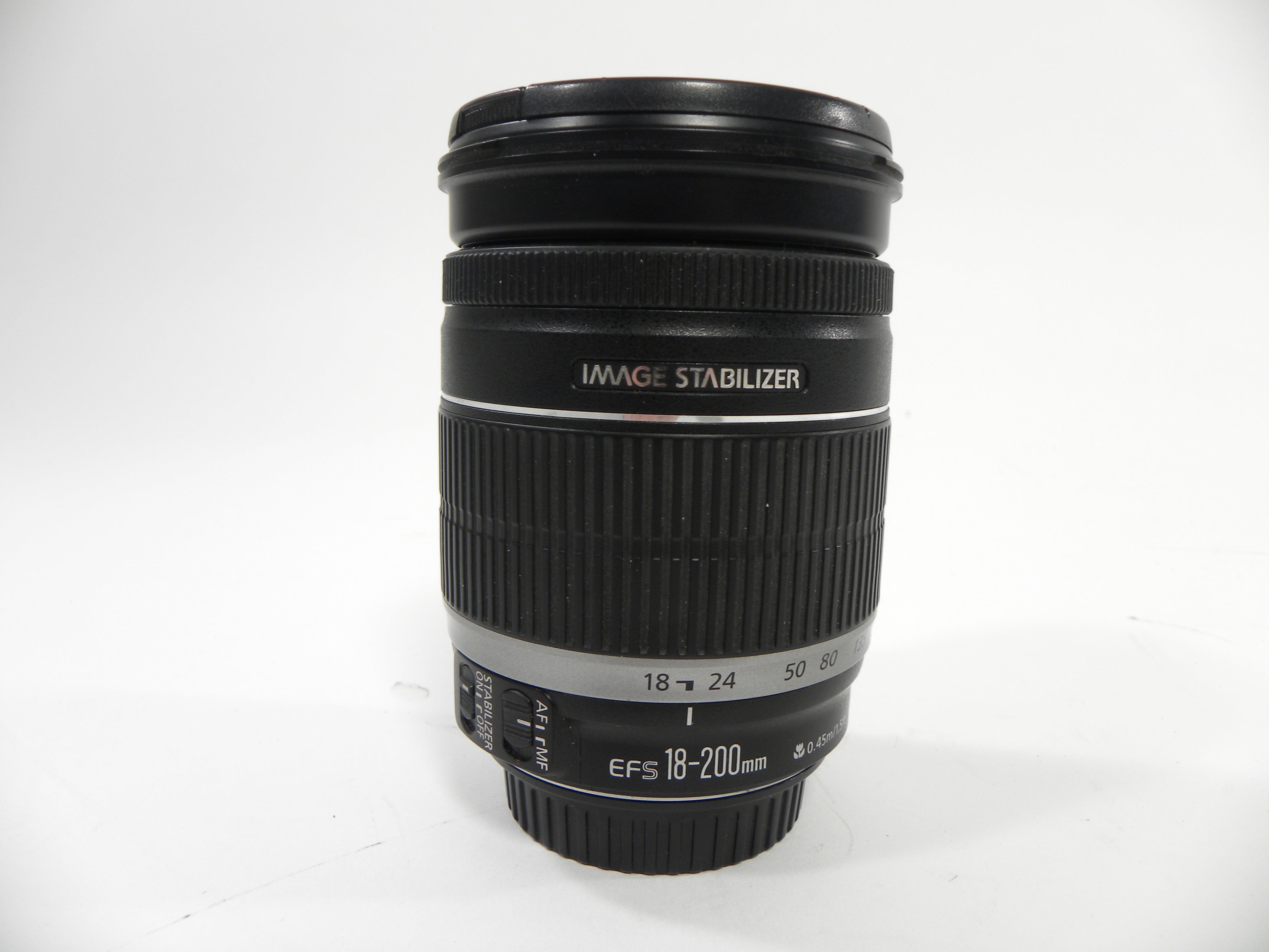 Canon EF-S 18-200mm f3.5-5.6 IS