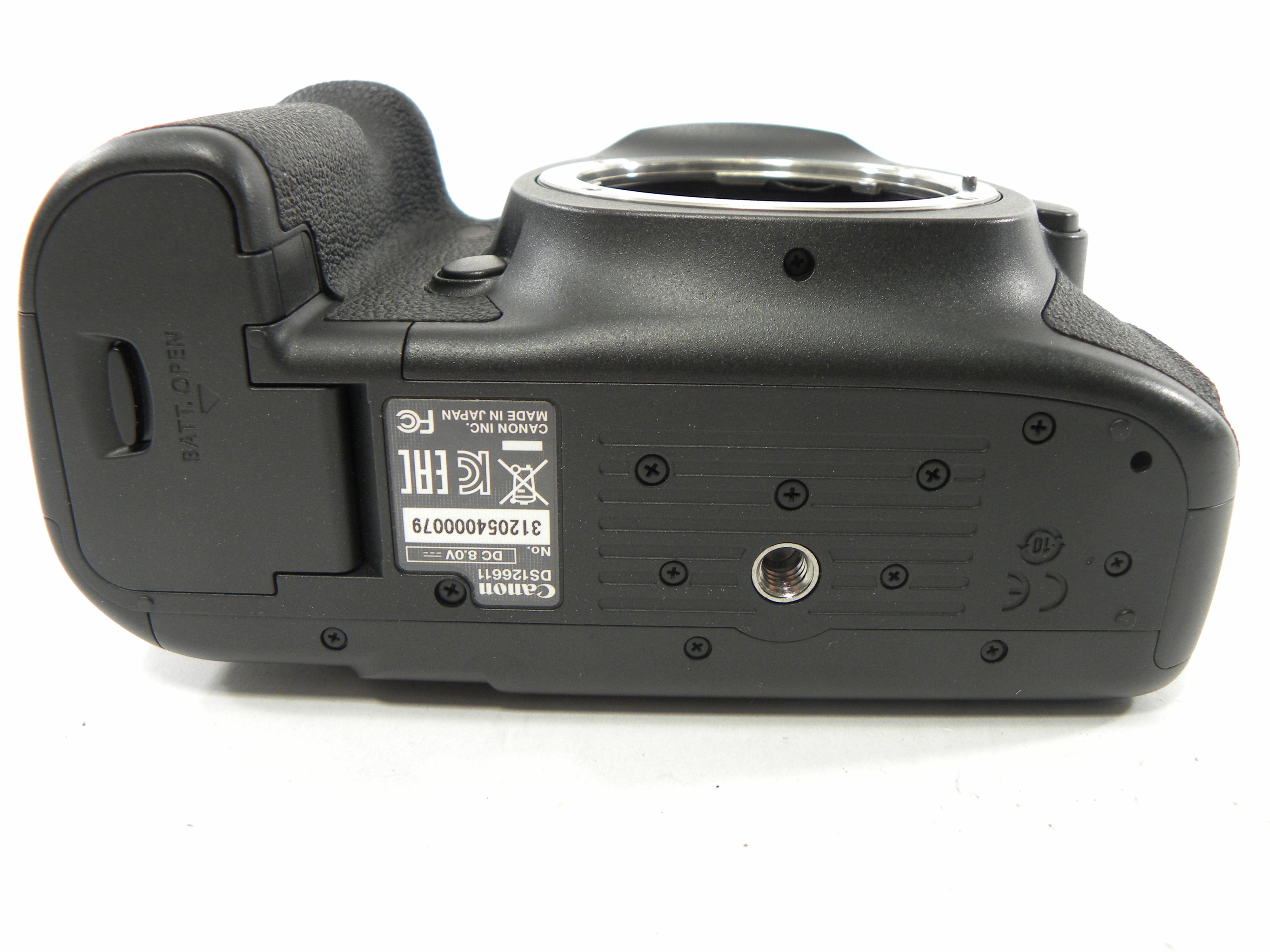 Canon EOS 5D SR 50.6mp Digital SLR body only Shutter Ct. 35,078