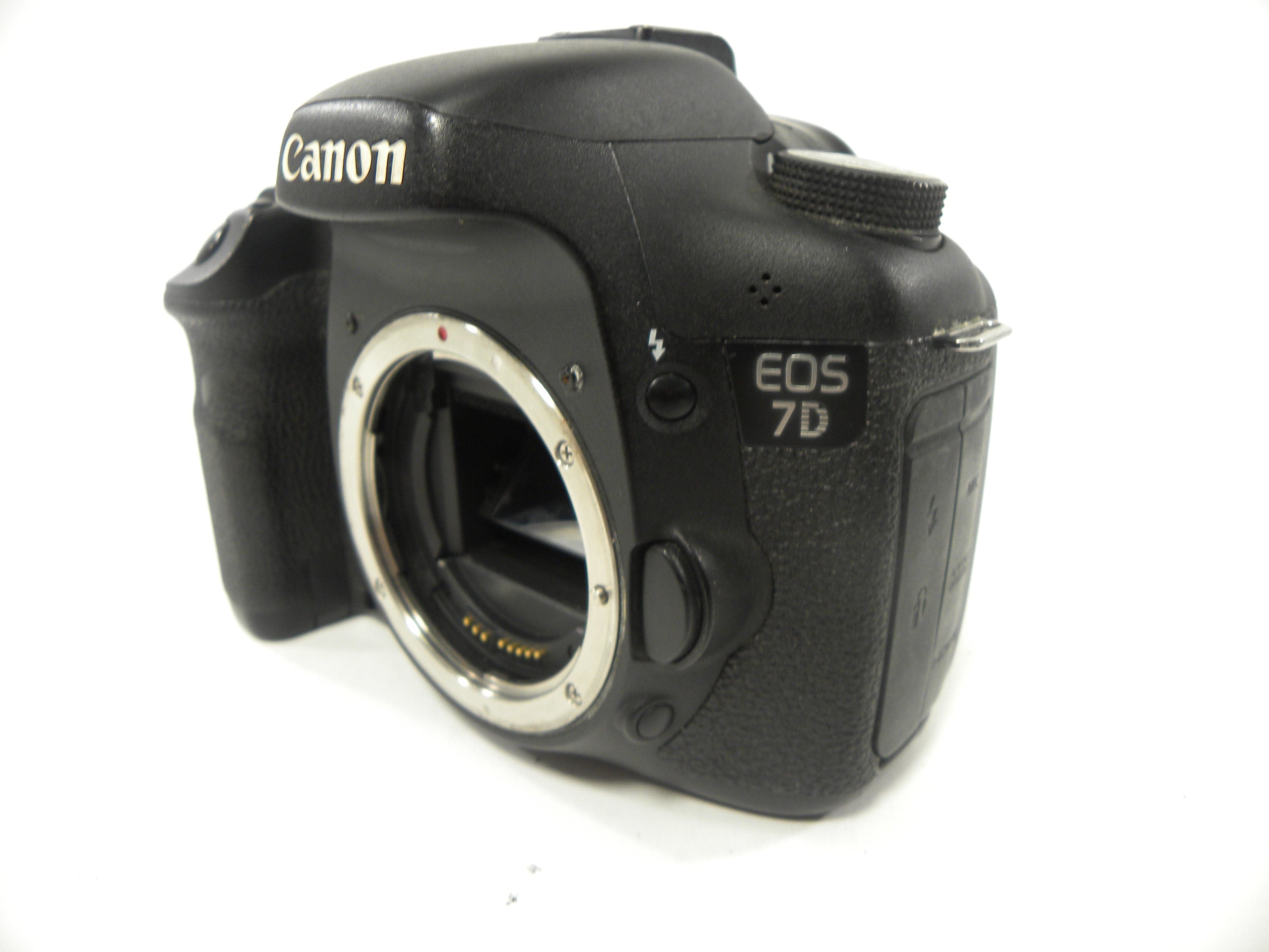 Canon EOS 7D 18.0mp Digital SLR Body Only Shutter Ct. 111,051