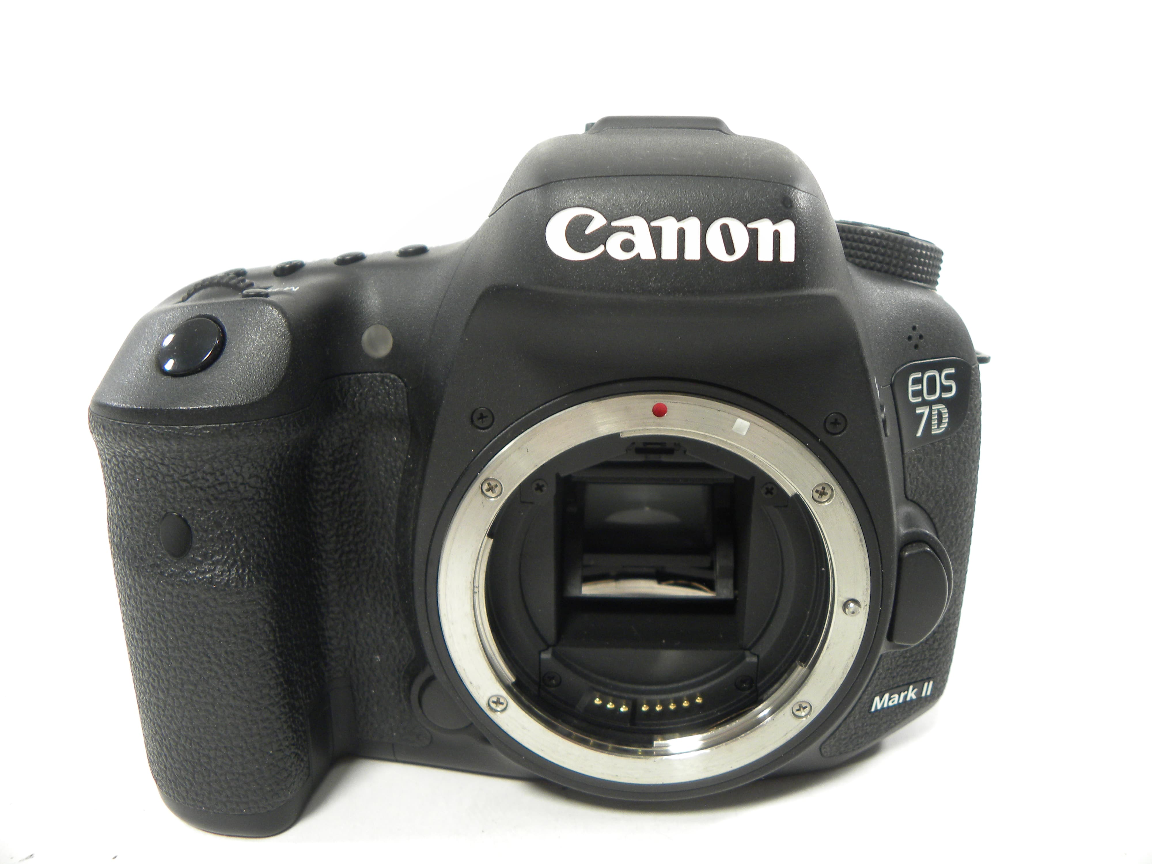 Canon EOS 7D Mark II 20.2mp Digital SLR Body Only Shutter Ct. 11,190