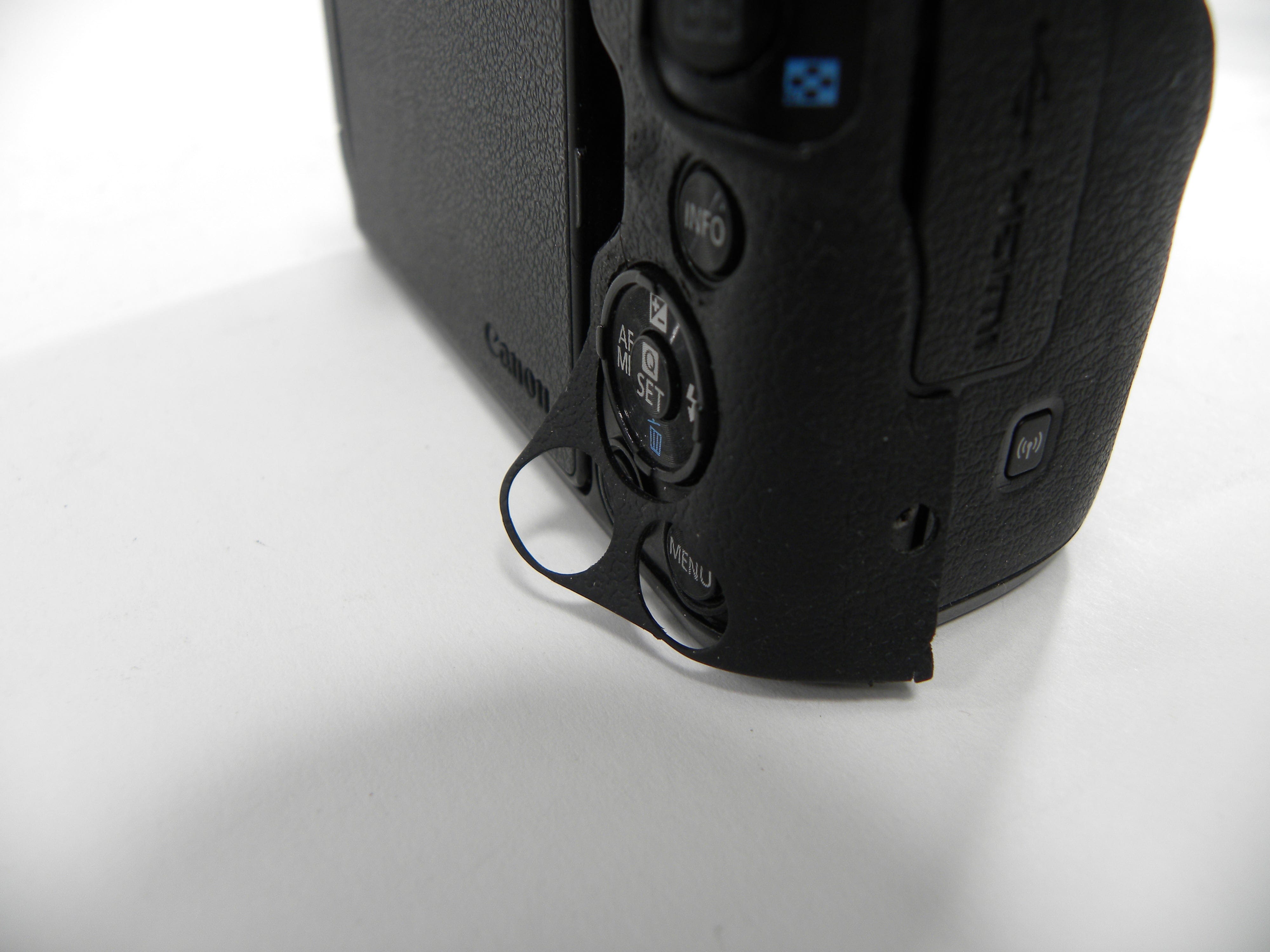 Canon EOS M50 24.1mp Mirrorless Digital Camera (Parts) only AS IS NO RETURNS!
