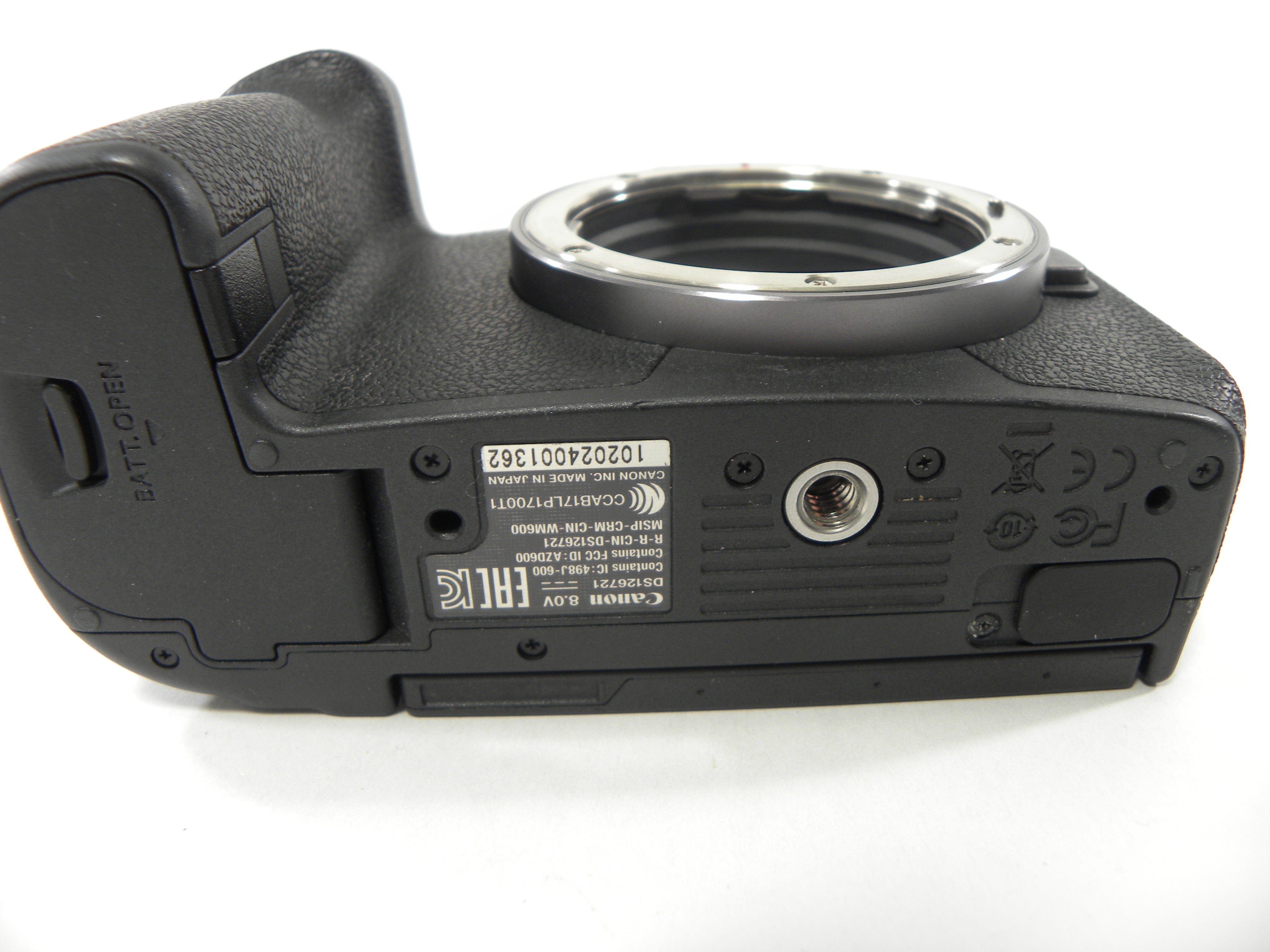 Canon EOS R 30.3mp Digital Mirrorless Body  Only (Read)