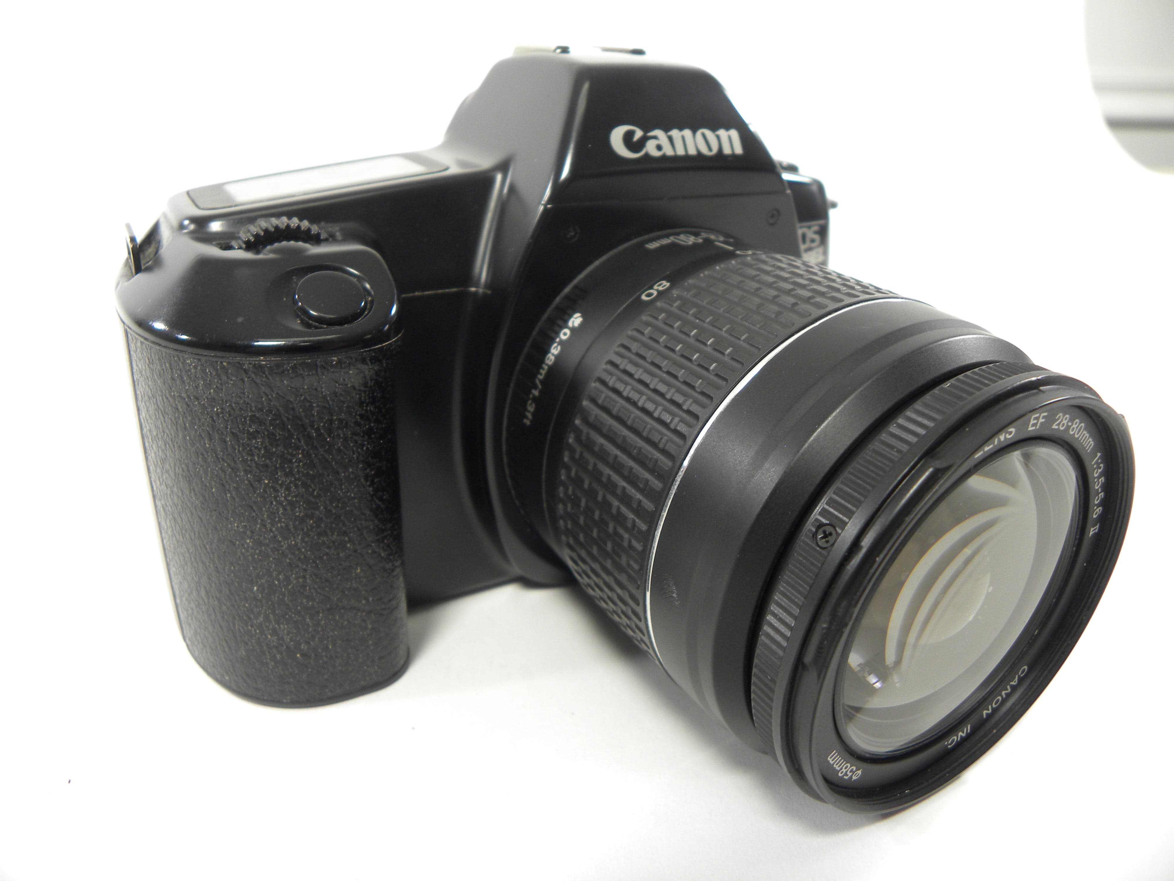 Canon EOS Rebel II 35mm SLR w/EF 28-80mm f3.5-5.6 II