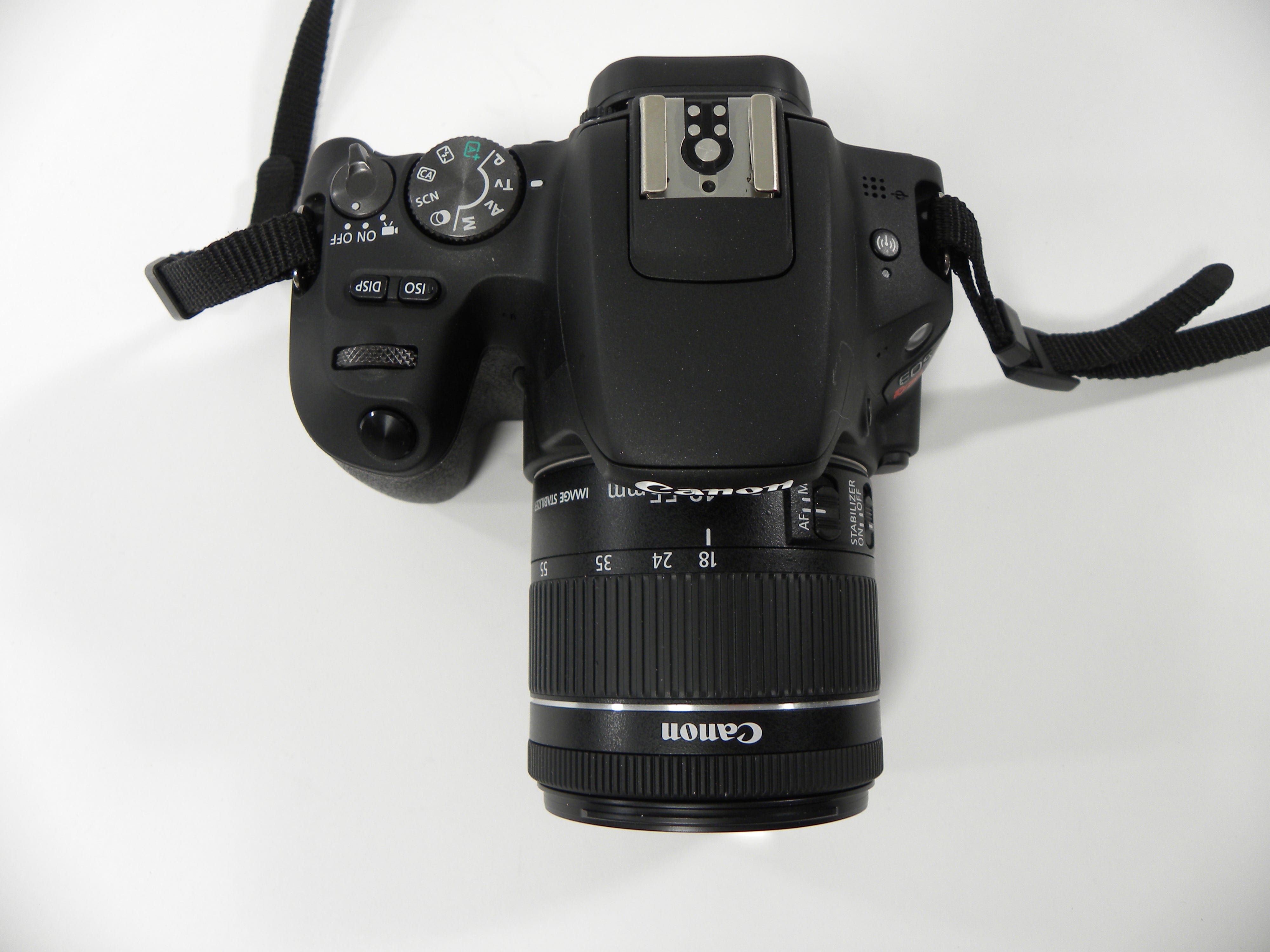Canon EOS Rebel SL2 24.2mp Digital SLR w/EF-S 18-55 IS STM Shutter Ct. 808