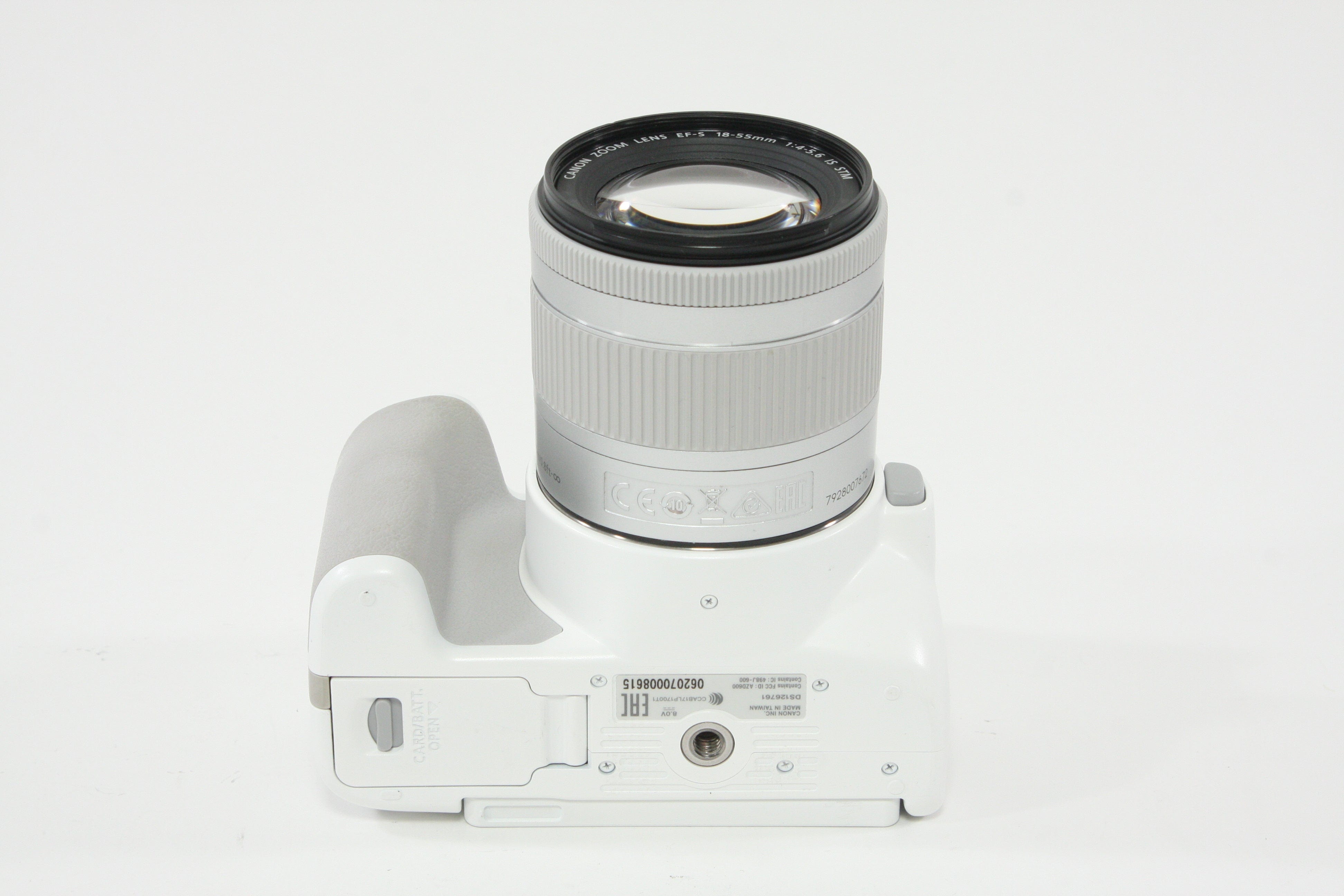 Canon EOS Rebel SL3 w/18-55mm F4-5.6 IS STM (White) Shutter Count 5000