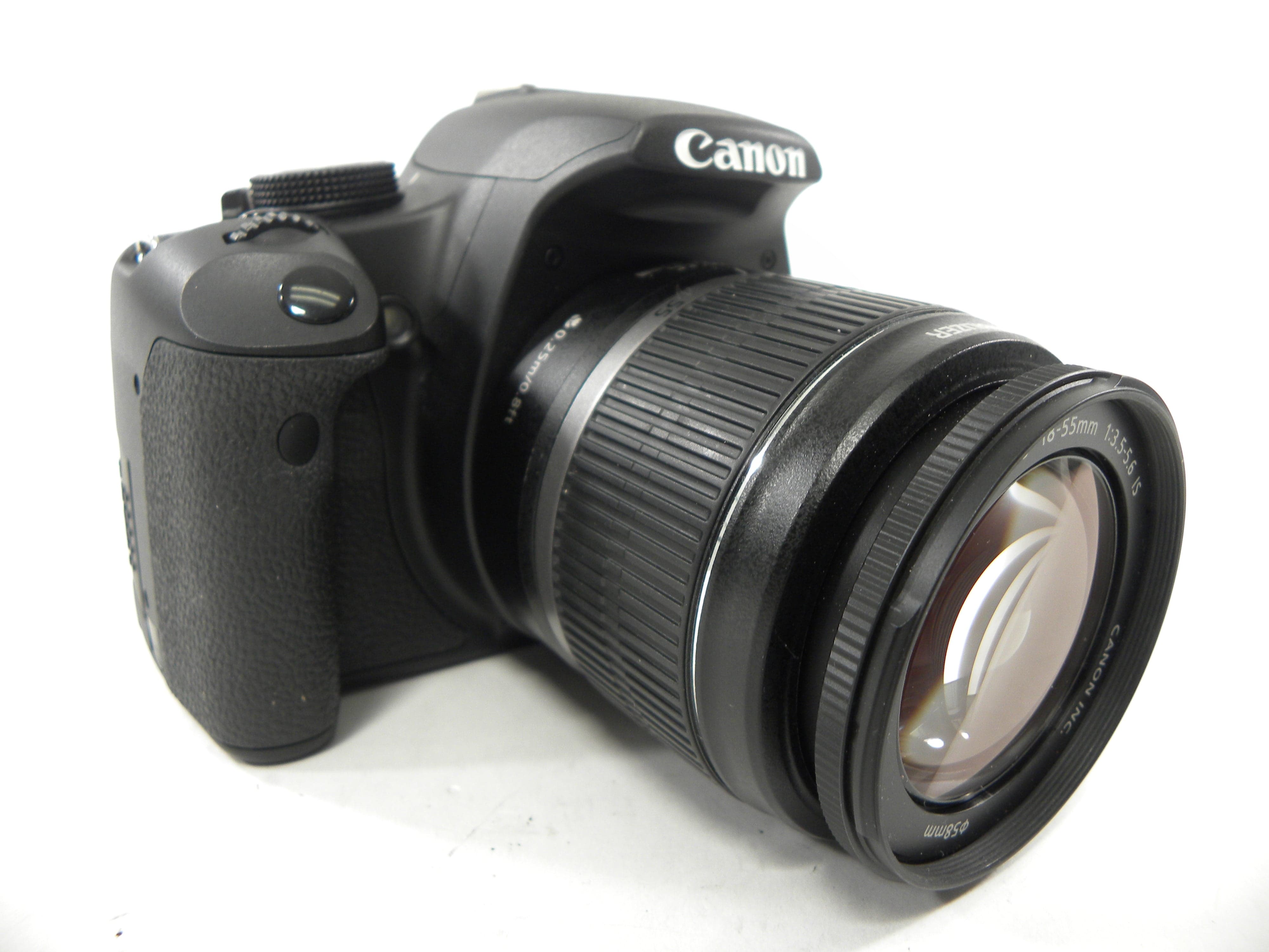 Canon EOS Rebel T1i 15.1mp Digital SLR w/EF-S 18-55 IS  Shutter Ct. 1,132