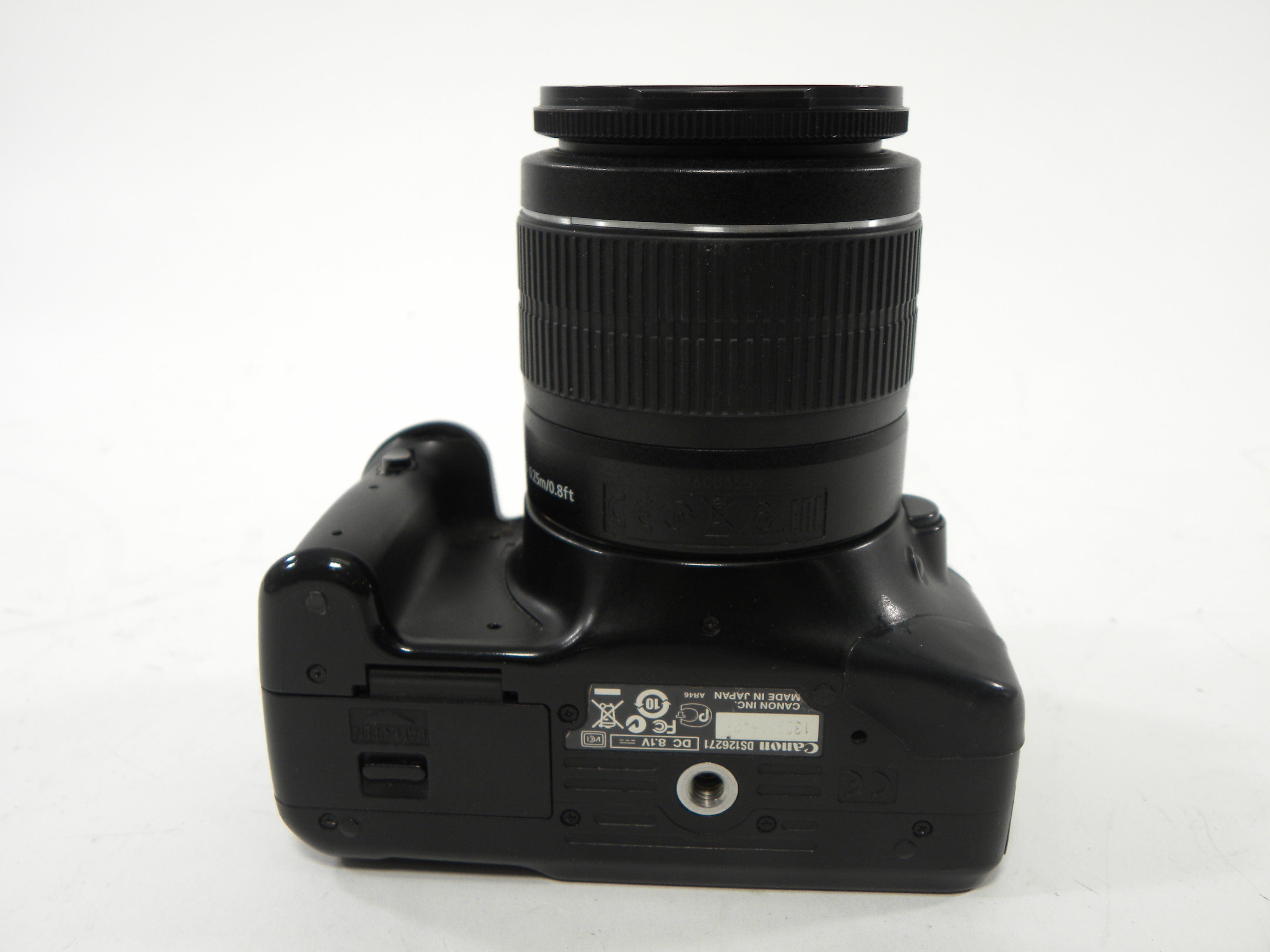 Canon EOS Rebel T2i 18mp Digital SLR w/EF-S 18-55 IS II