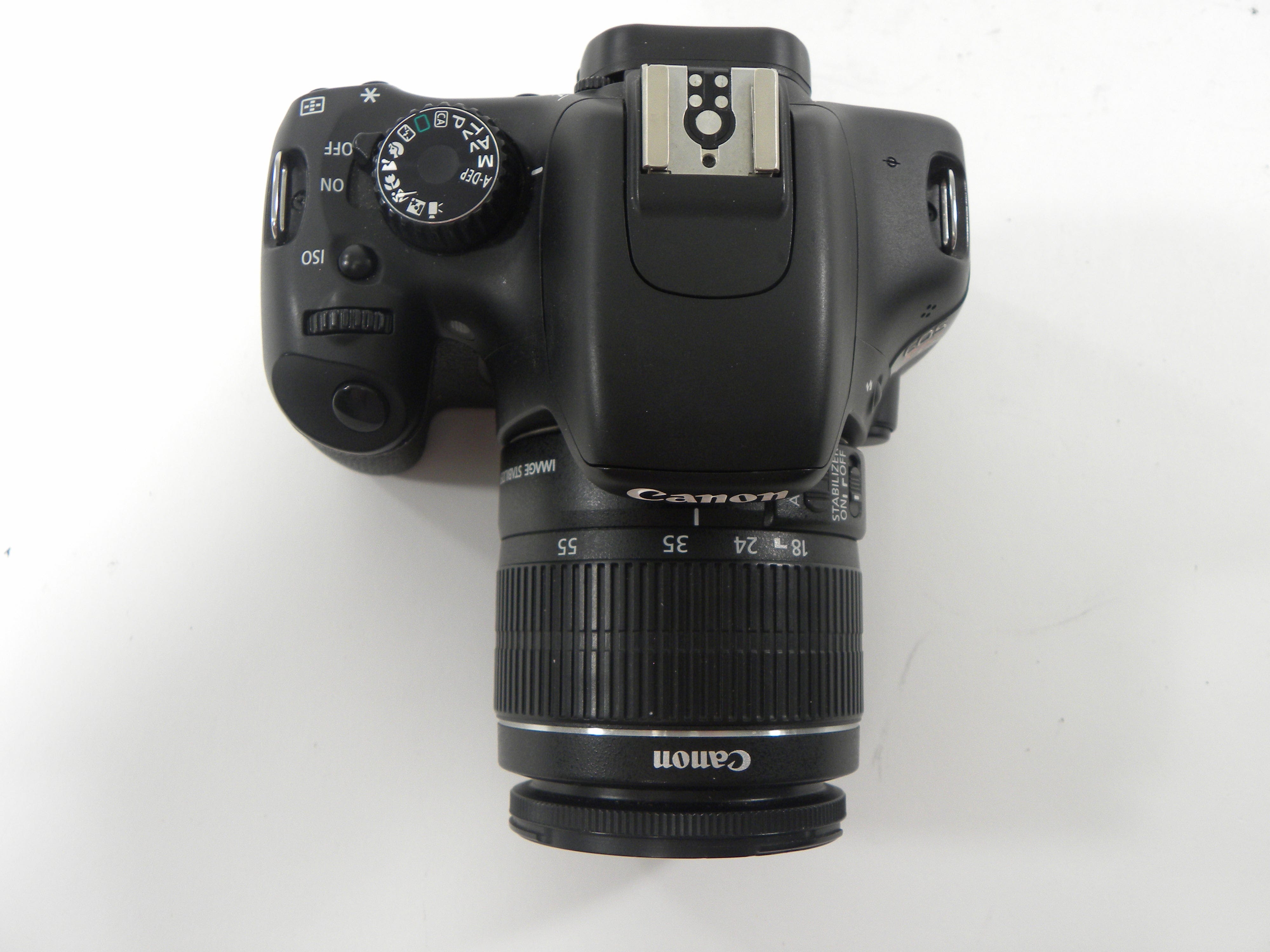 Canon EOS Rebel T2i 18mp Digital SLR w/EF-S 18-55 IS II  shutter ct. 12,253