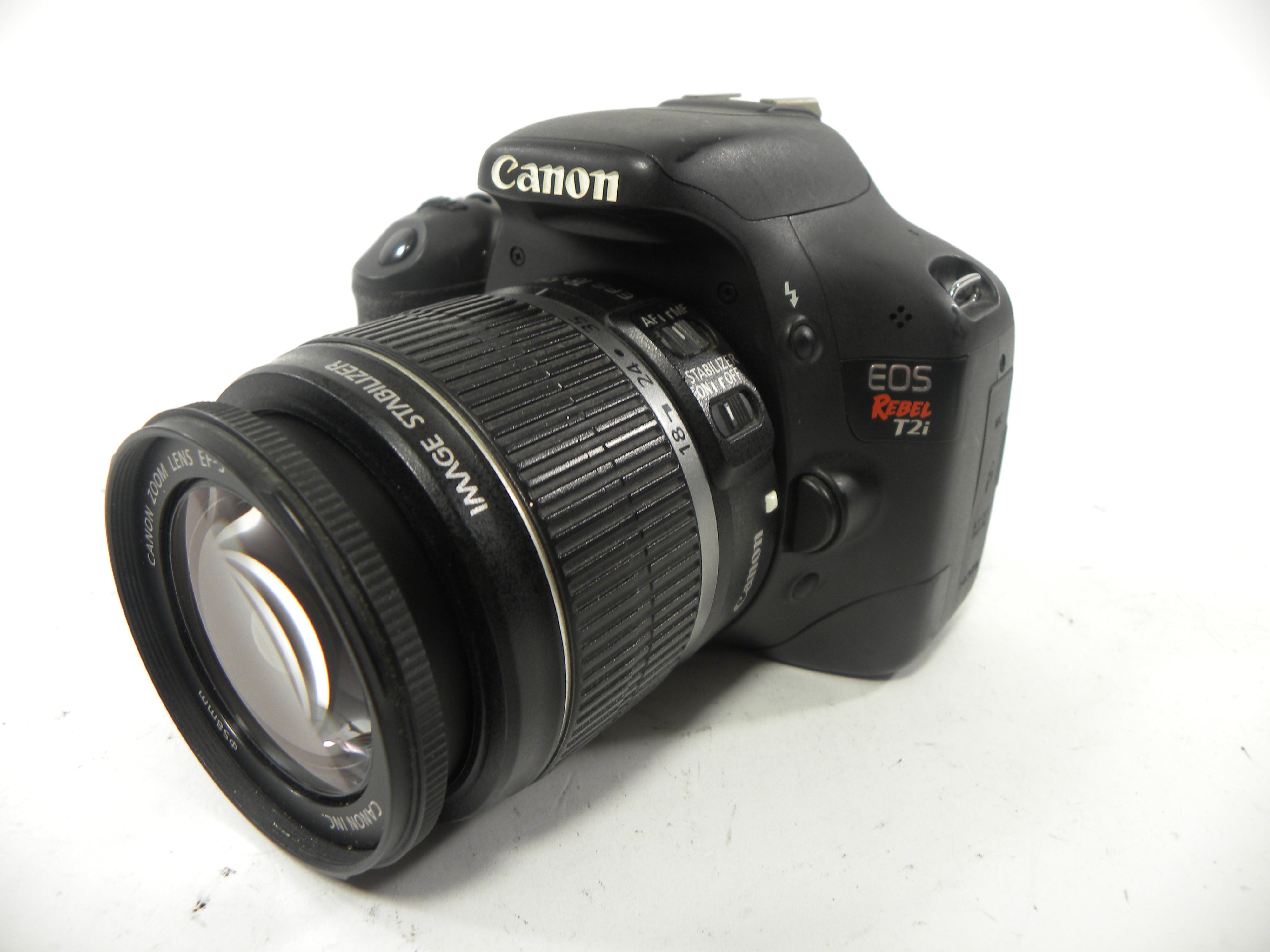 Canon EOS Rebel T2i 18mp Digital SLR w/EF-S Zoom 18-55 IS Shutter Ct. 6,038