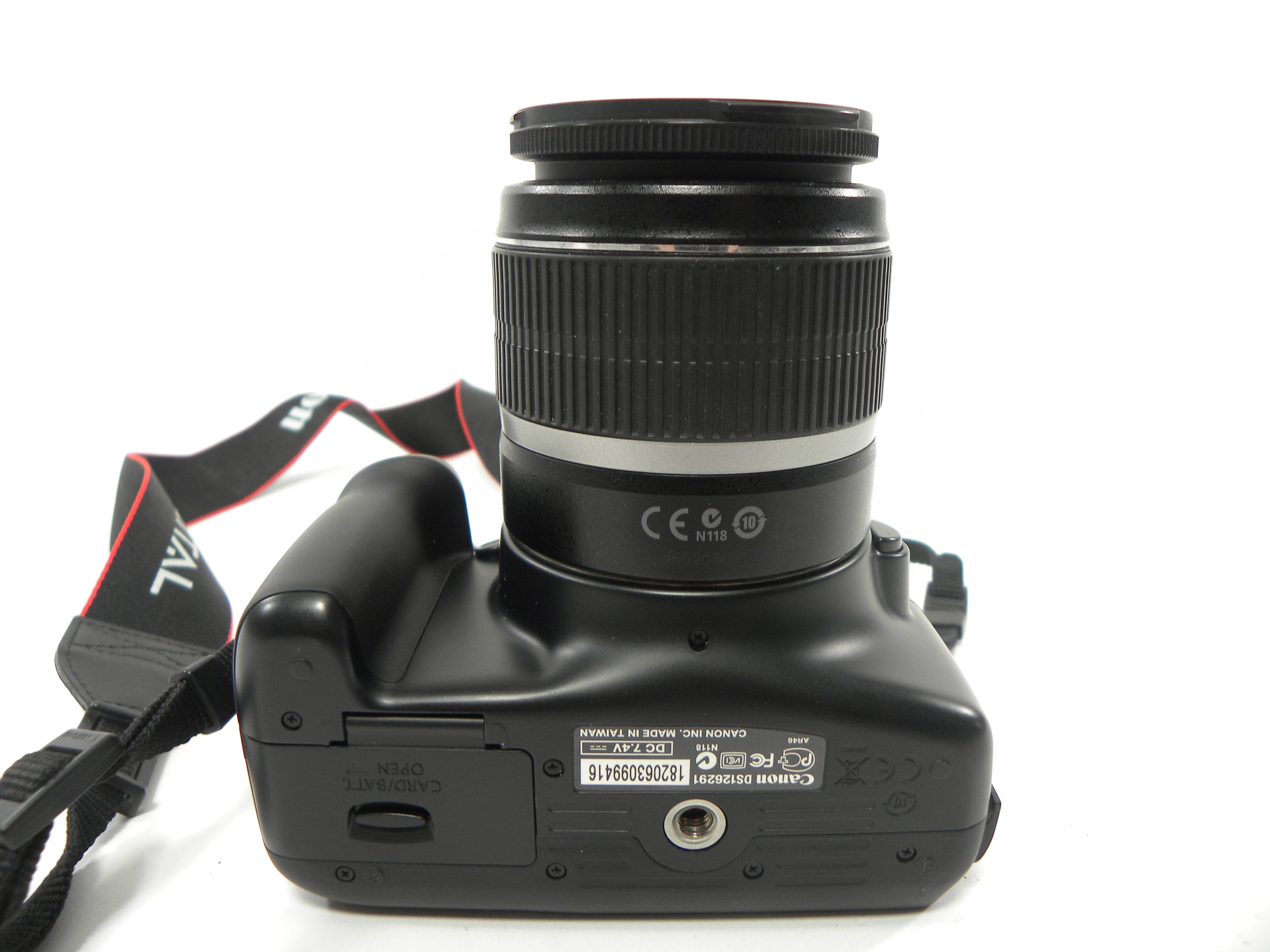 Canon EOS Rebel T3 18mp Digital SLR w/EF-S 18-55 IS Shutter Ct. 552