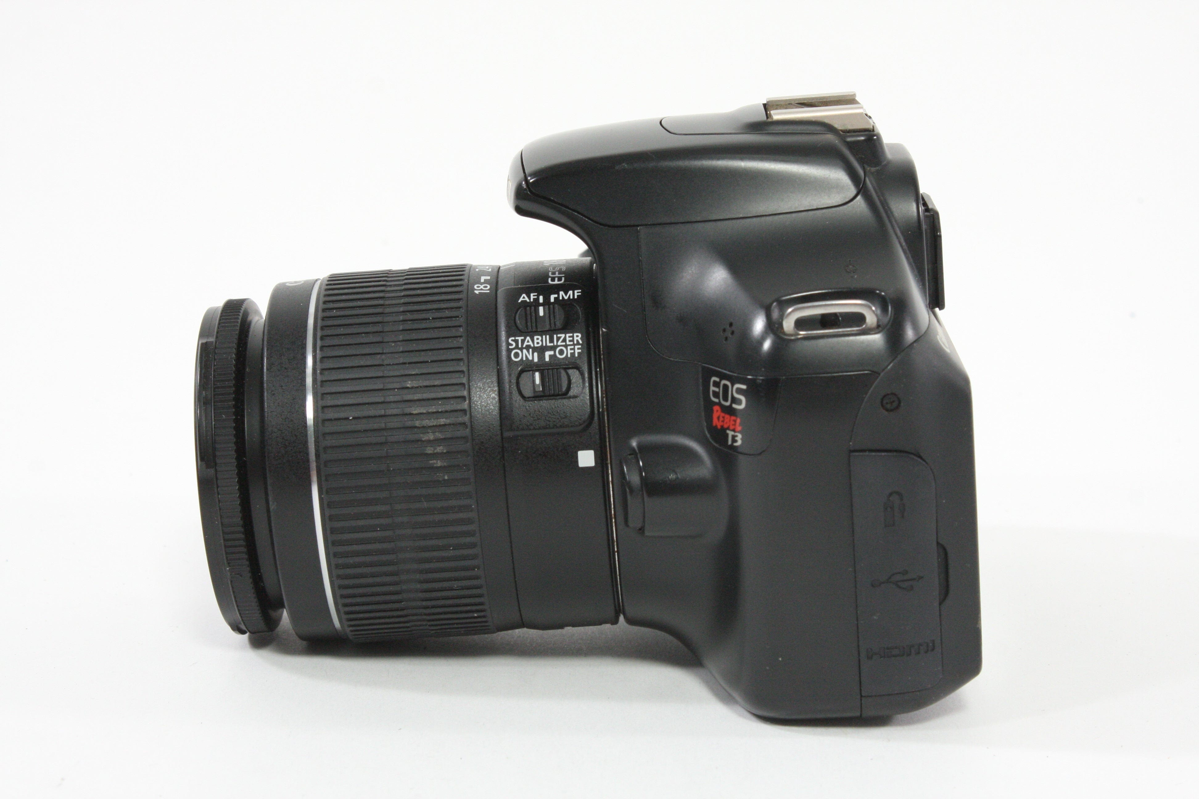 Canon EOS Rebel T3 with 18-55mm f/3.5-5.6 IS II - Shutter Count 32892