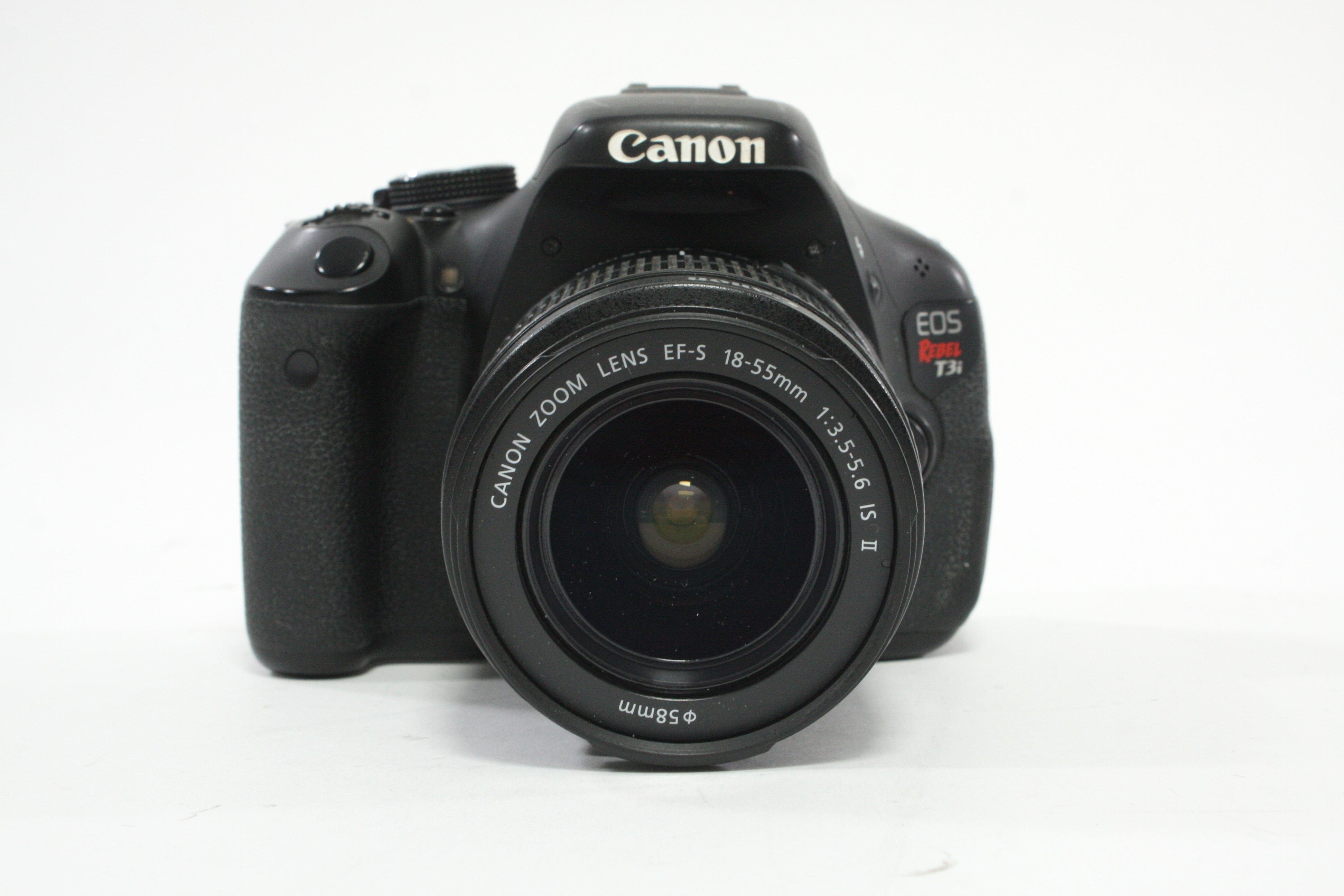 Canon  EOS Rebel T3i DSLR Camera with 18-55mm f/3.5-5.6 IS II EF Lens with a Shutter Count of 35,026